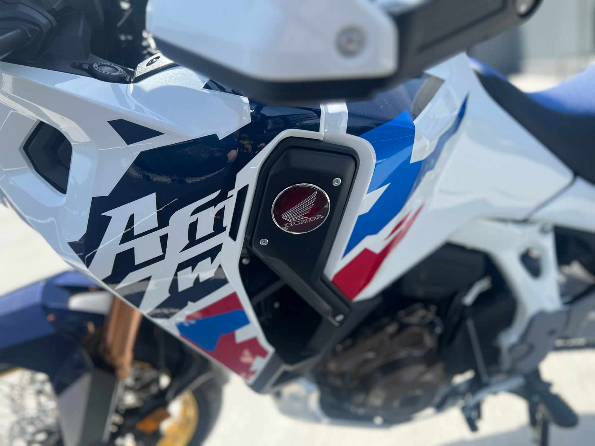 2024 Honda Africa Twin Adventure Sports ES in Valparaiso, Indiana - Photo 6