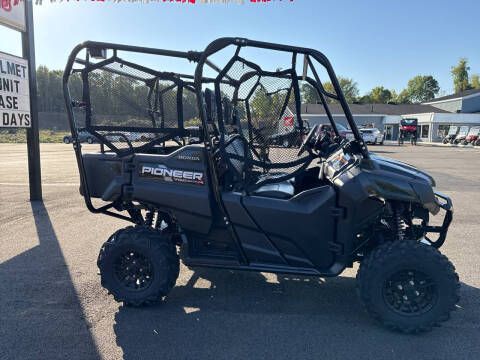 2025 Honda Pioneer 700-4 Deluxe in Valparaiso, Indiana - Photo 2