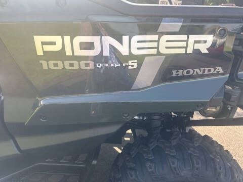 2024 Honda Pioneer 1000-5 Deluxe in Valparaiso, Indiana - Photo 11