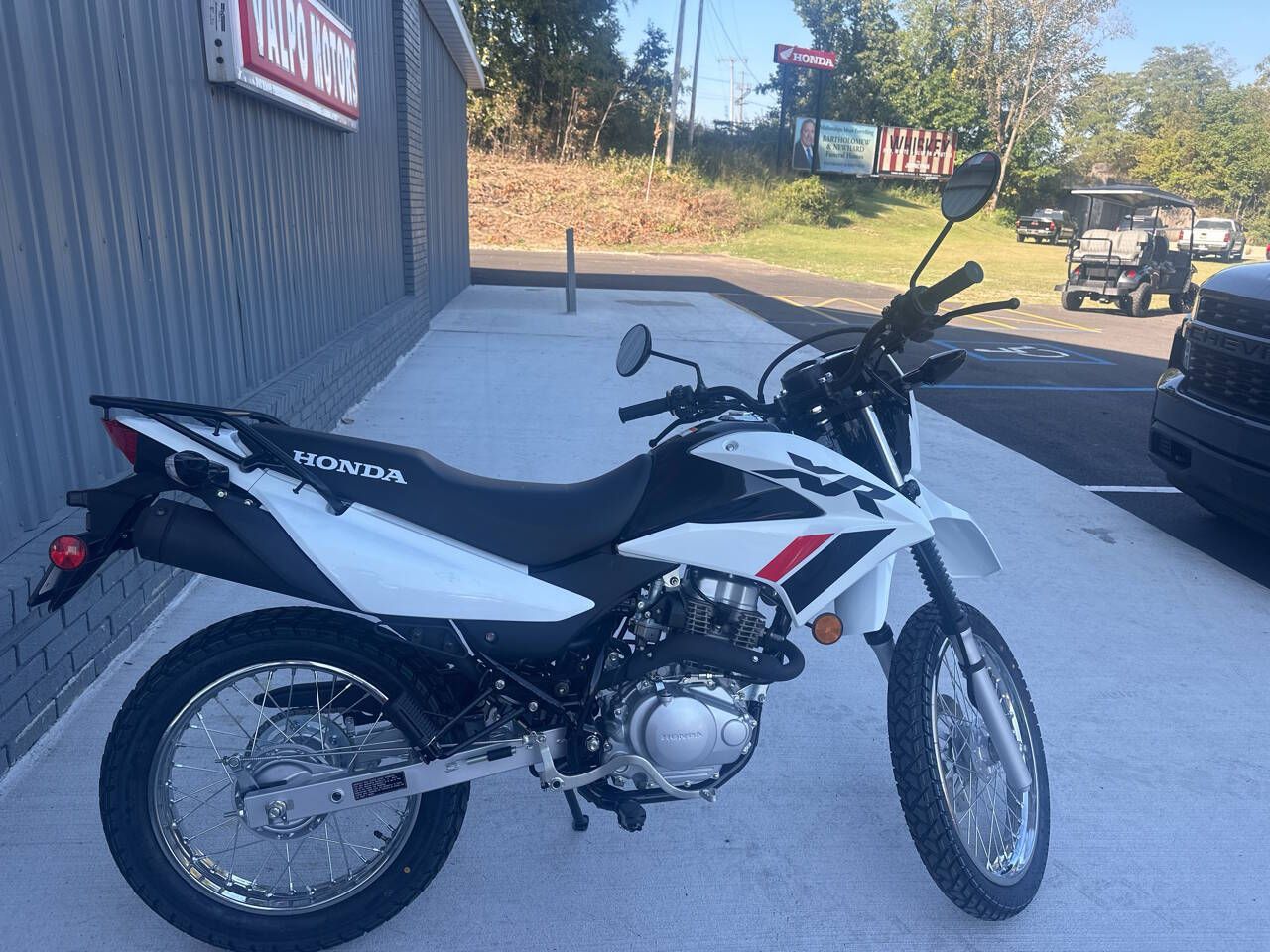 2024 Honda XR150L in Valparaiso, Indiana - Photo 2