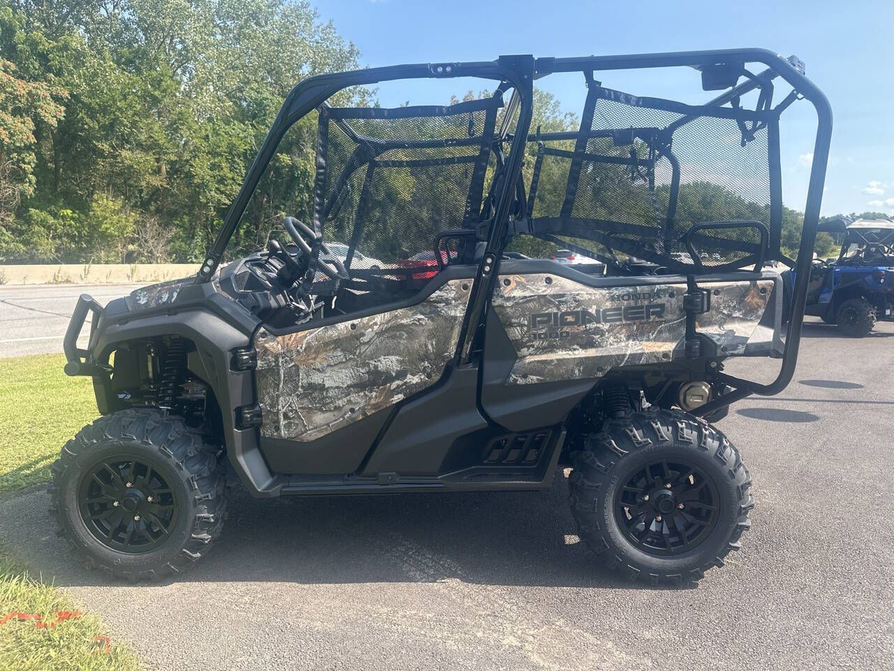 2024 Honda Pioneer 1000-5 Forest in Valparaiso, Indiana - Photo 2