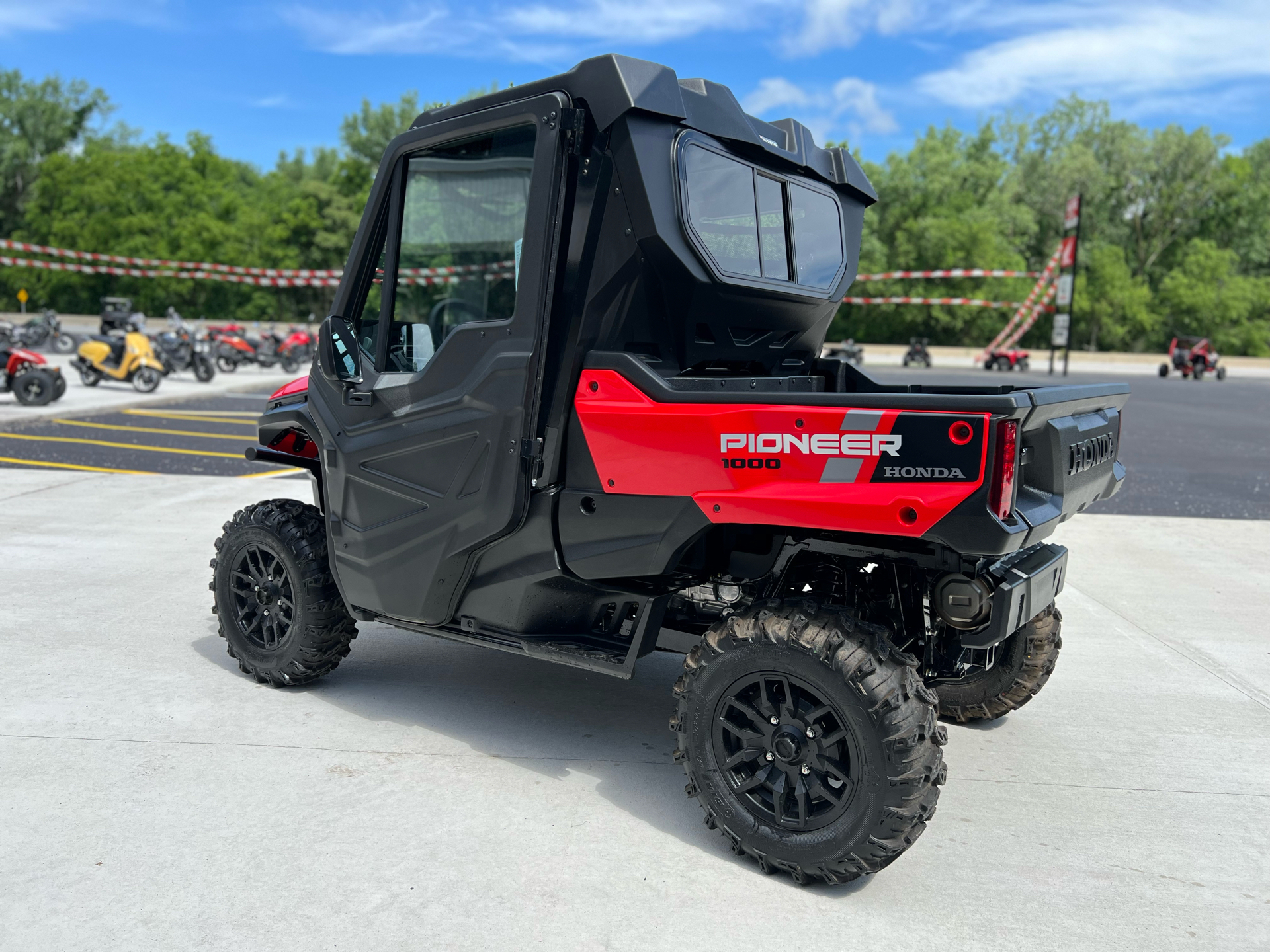 2023 Honda Pioneer 1000 Deluxe in Valparaiso, Indiana - Photo 3