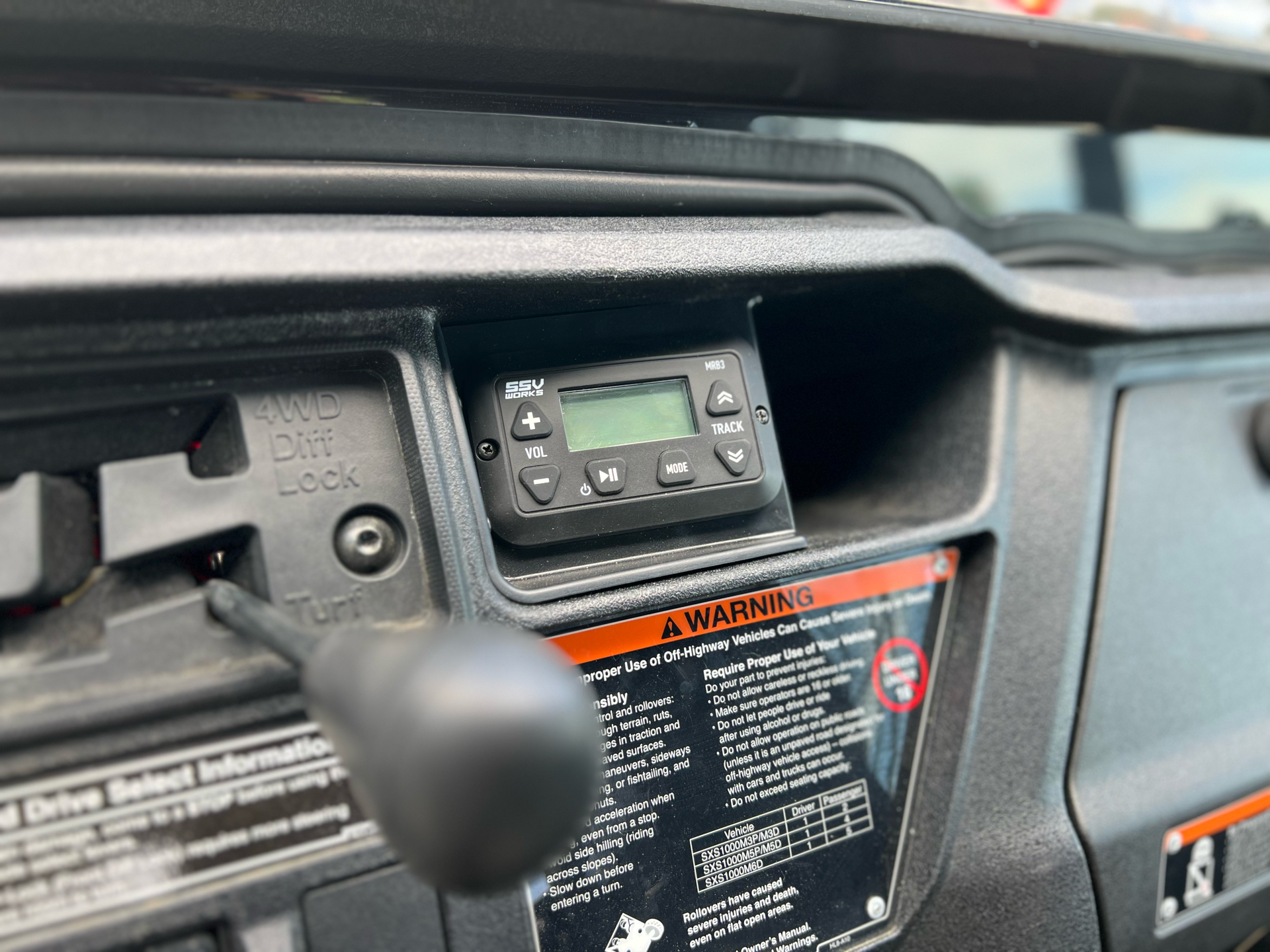 2023 Honda Pioneer 1000 Deluxe in Valparaiso, Indiana - Photo 17