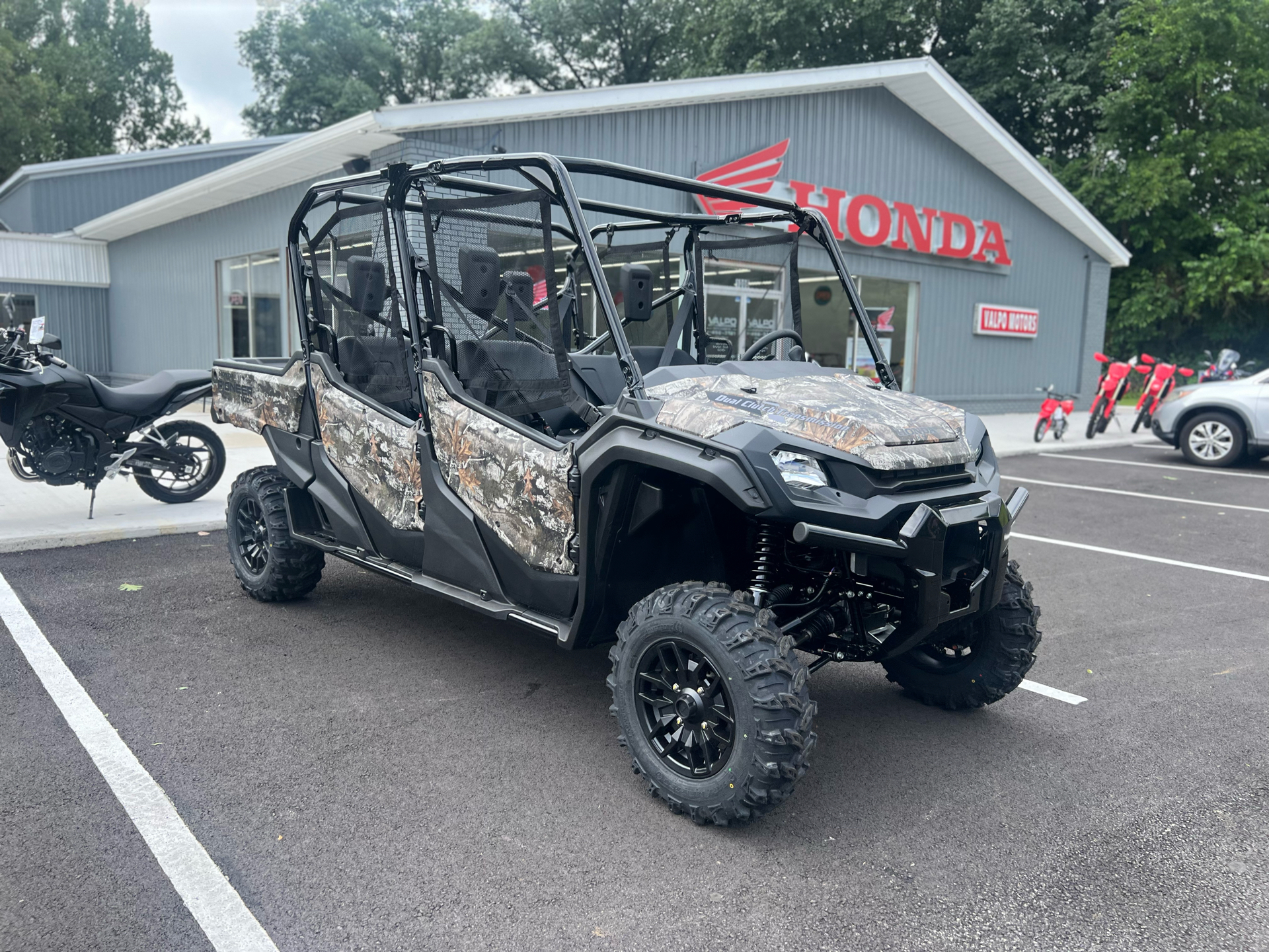 2024 Honda Pioneer 1000-6 Deluxe Crew in Valparaiso, Indiana - Photo 1