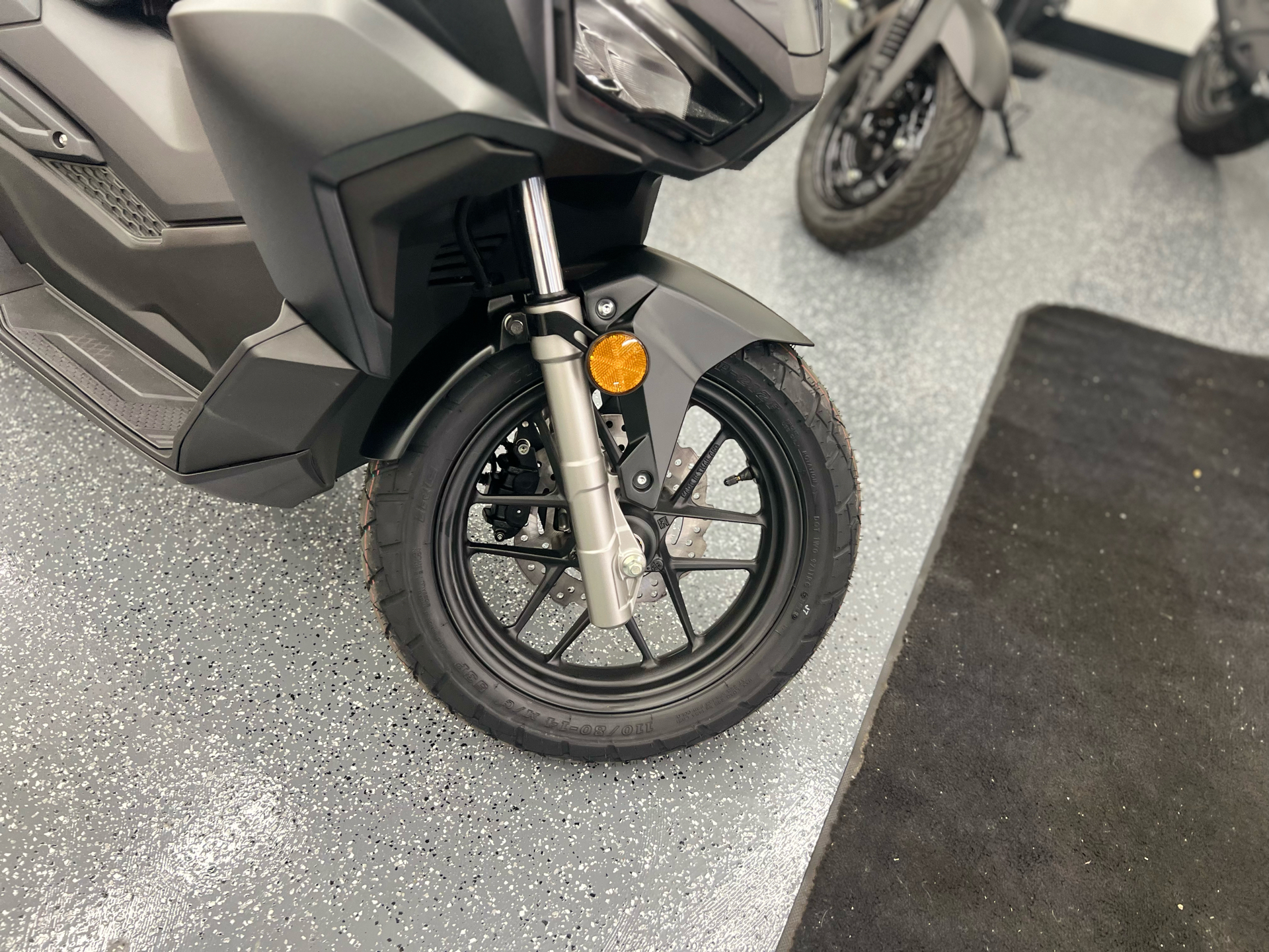 2025 Honda ADV160 in Valparaiso, Indiana - Photo 15