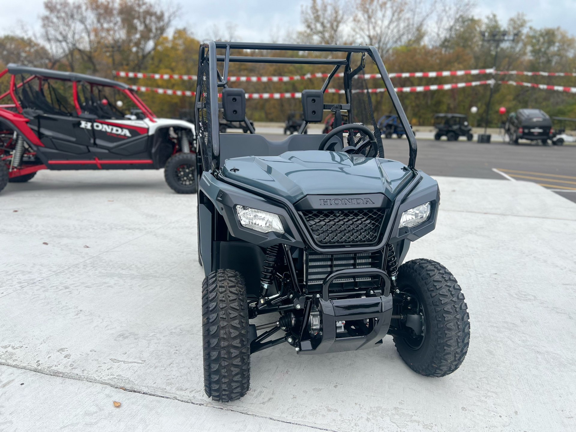 2025 Honda Pioneer 520 in Valparaiso, Indiana - Photo 3