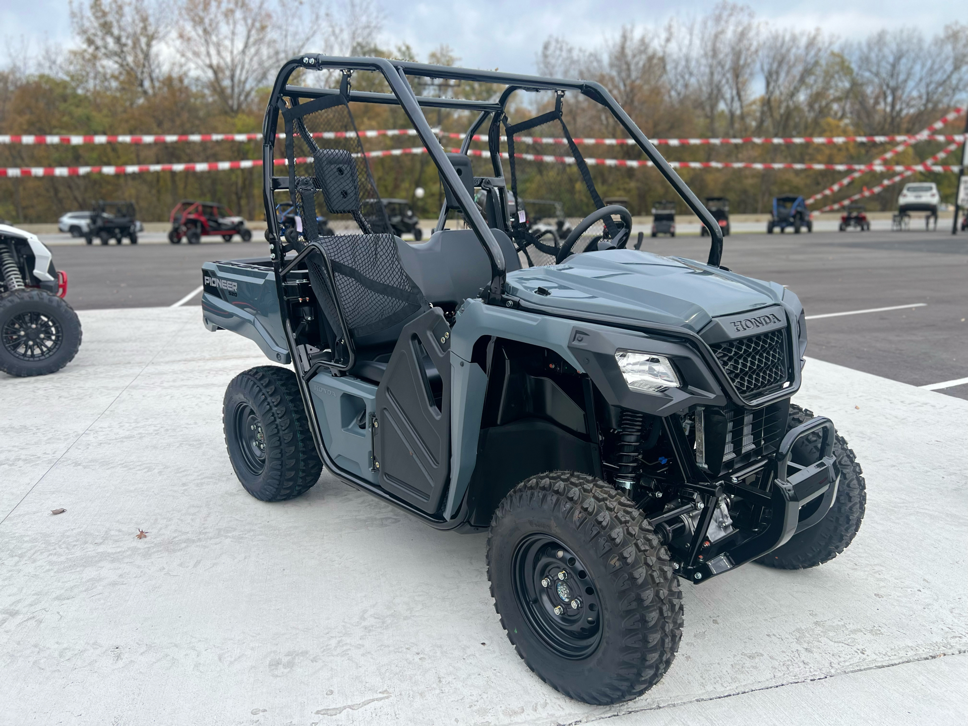 2025 Honda Pioneer 520 in Valparaiso, Indiana - Photo 4