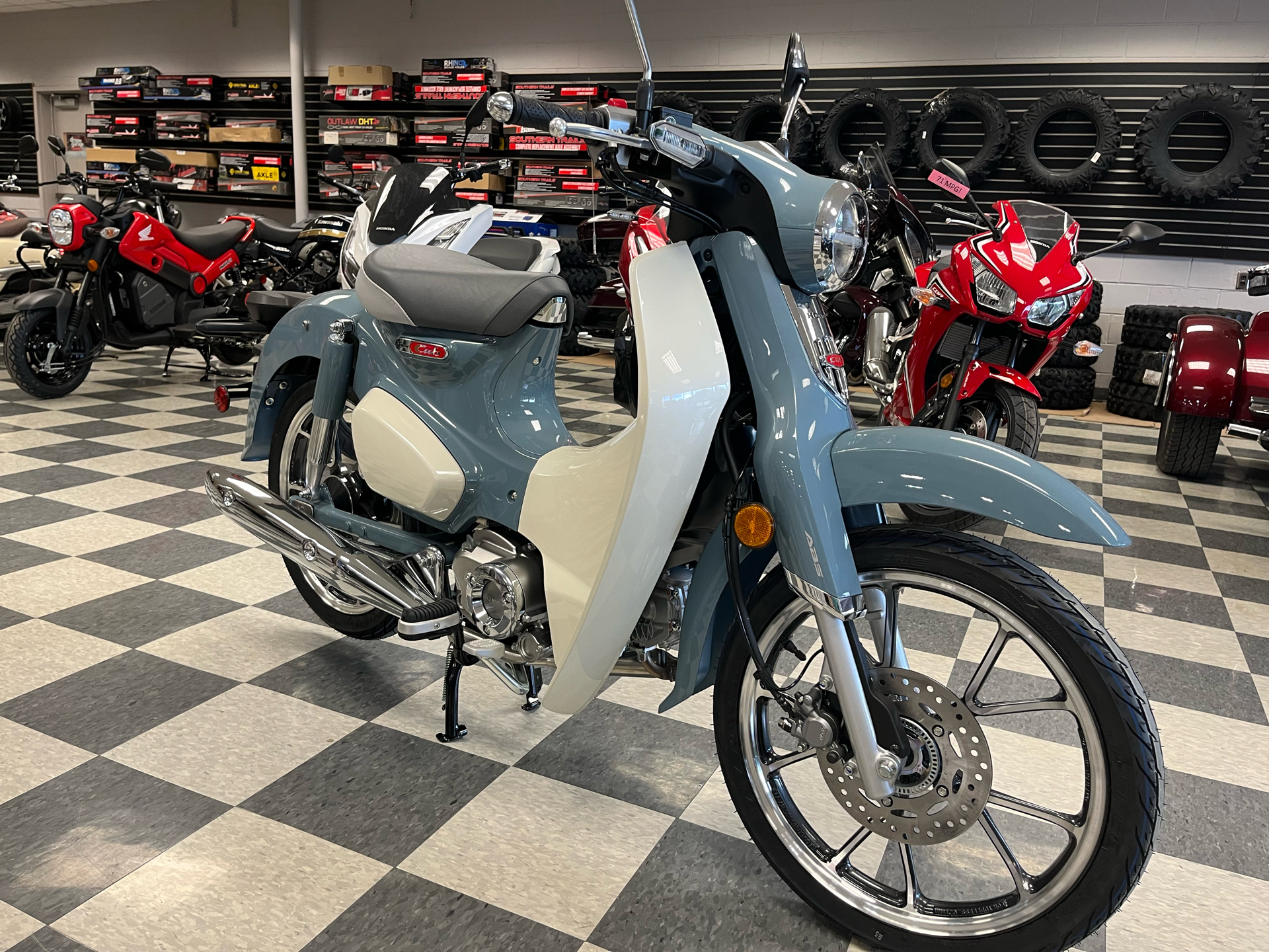 2023 Honda Super Cub C125 ABS in Leland, Mississippi - Photo 2