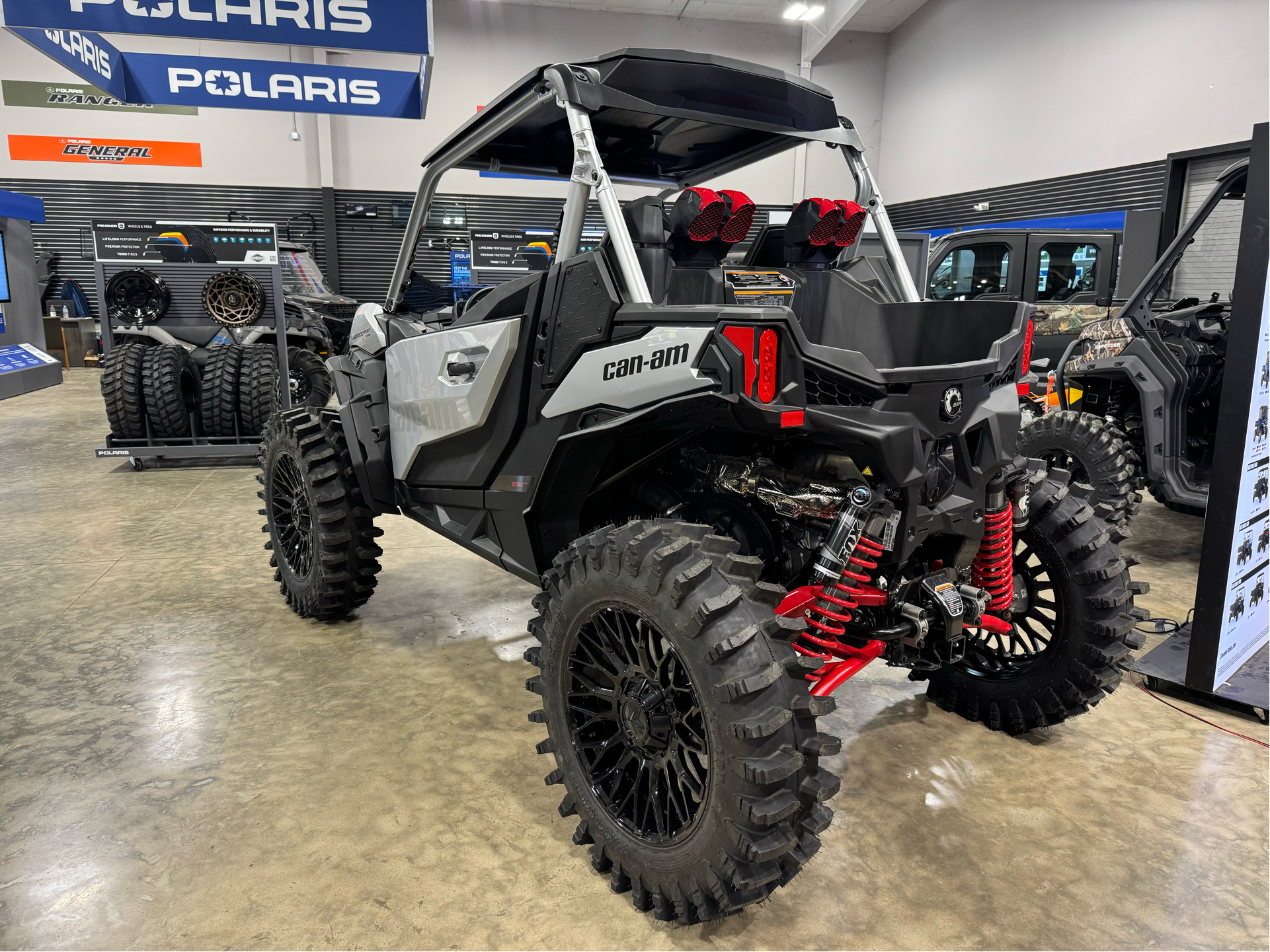 2025 Can-Am Maverick Sport X MR in Leland, Mississippi - Photo 3