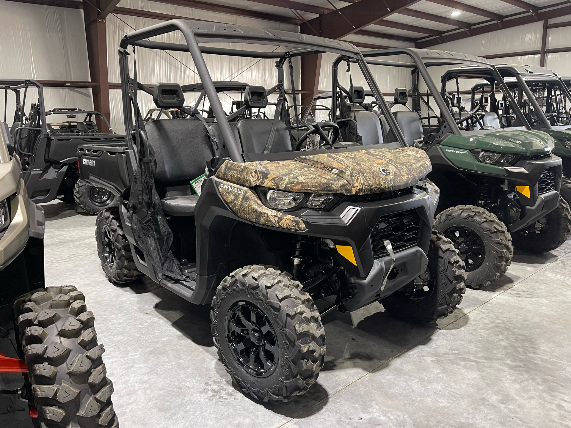 2023 Can-Am Defender DPS HD9 in Leland, Mississippi - Photo 1