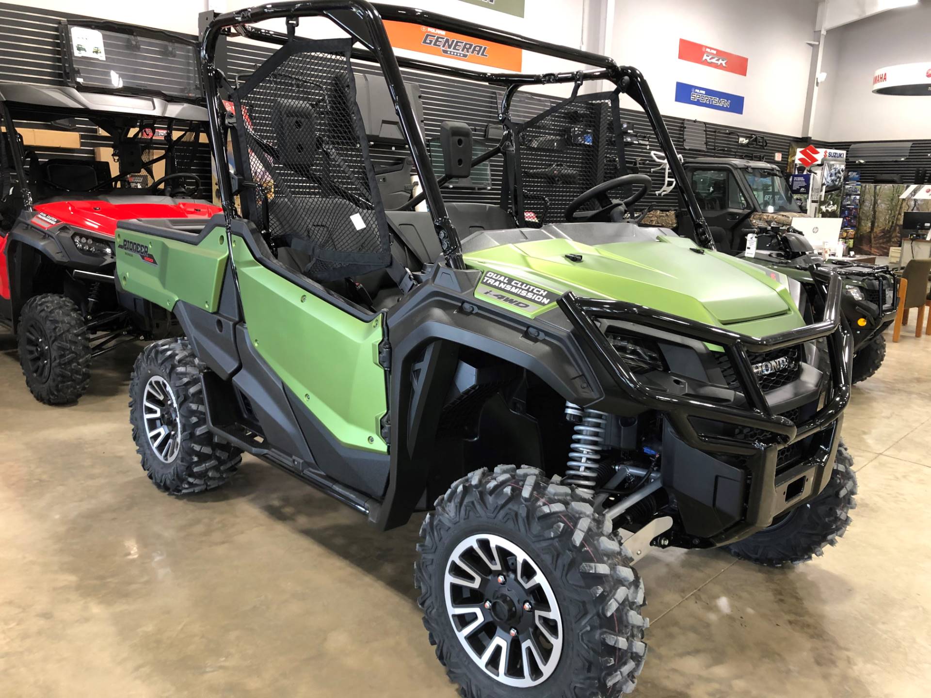 New 21 Honda Pioneer 1000 Limited Edition Matte Green Metallic Utility Vehicles In Leland Ms Hon