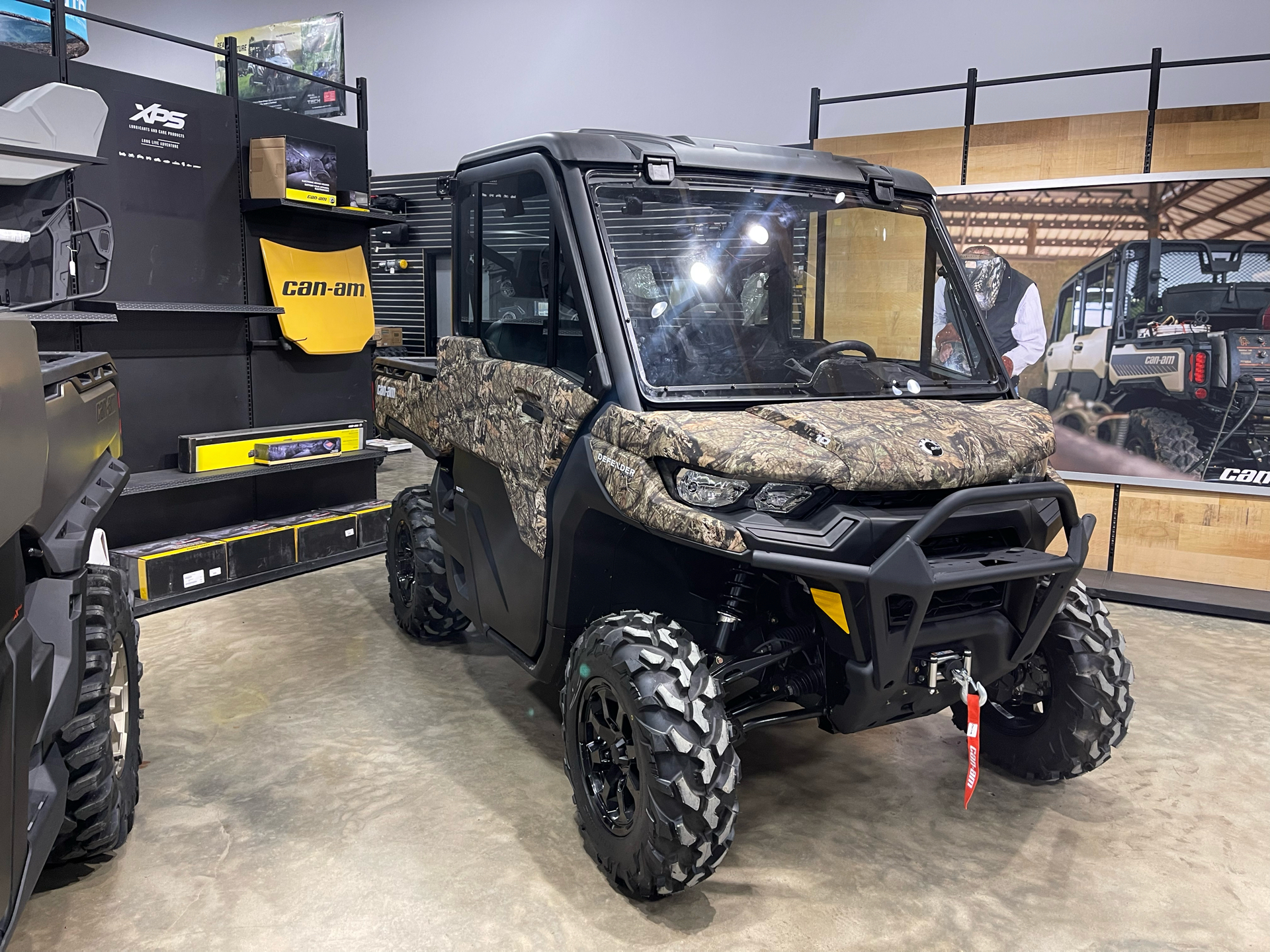 2023 Can-Am Defender XT HD10 in Leland, Mississippi - Photo 3