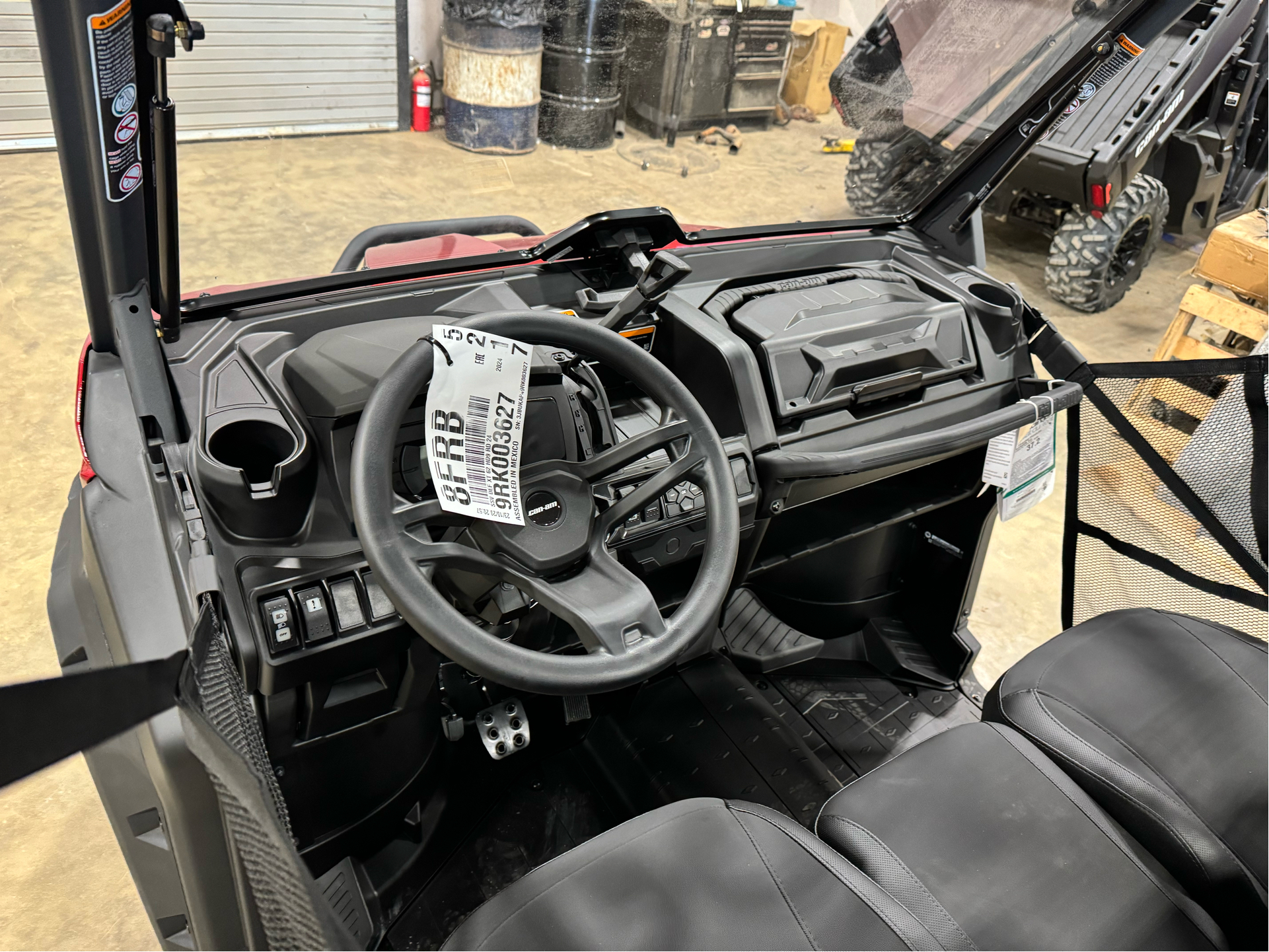2024 Can-Am Defender XT HD9 in Leland, Mississippi - Photo 3