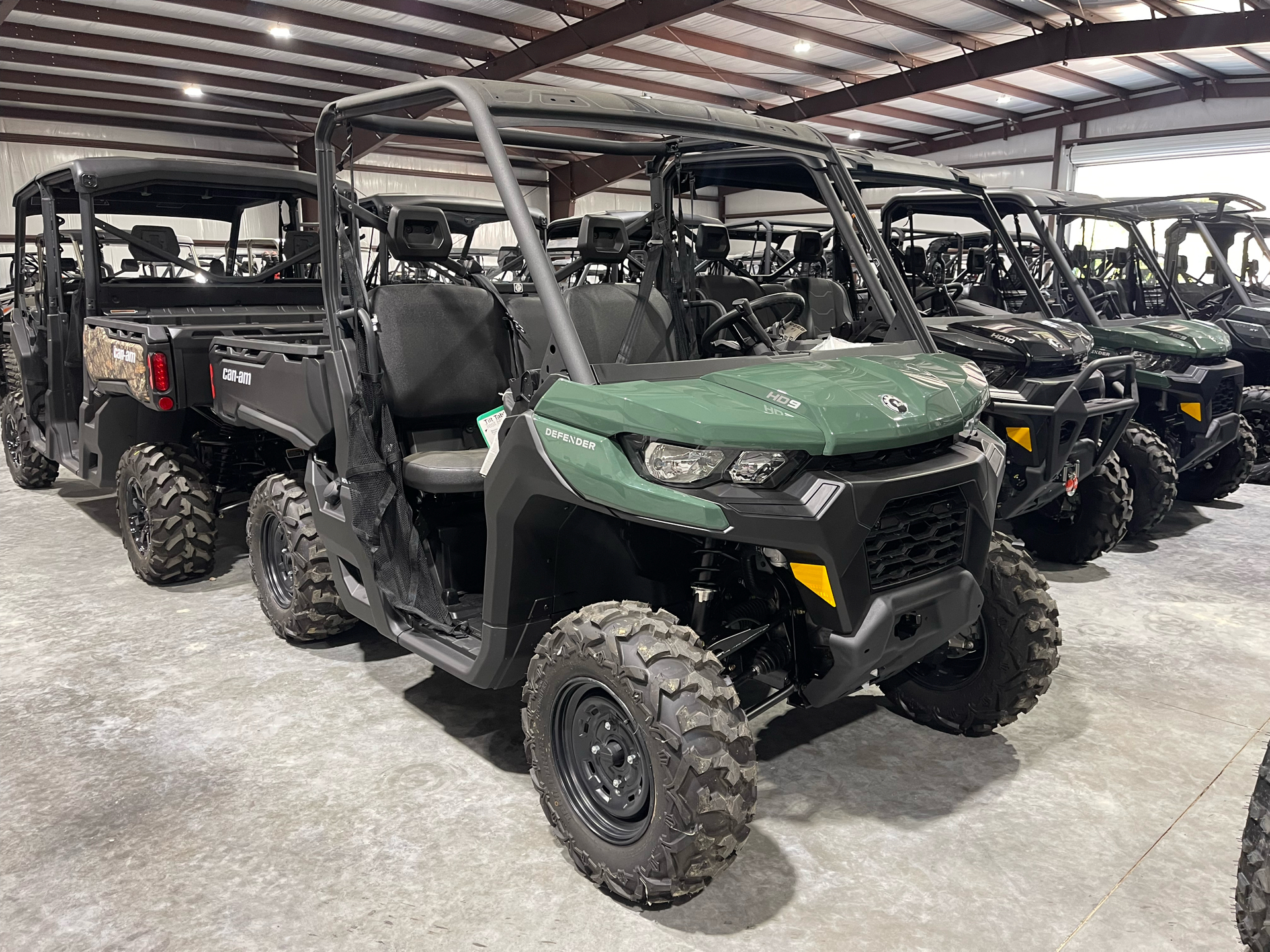 2023 Can-Am Defender HD9 in Leland, Mississippi - Photo 1