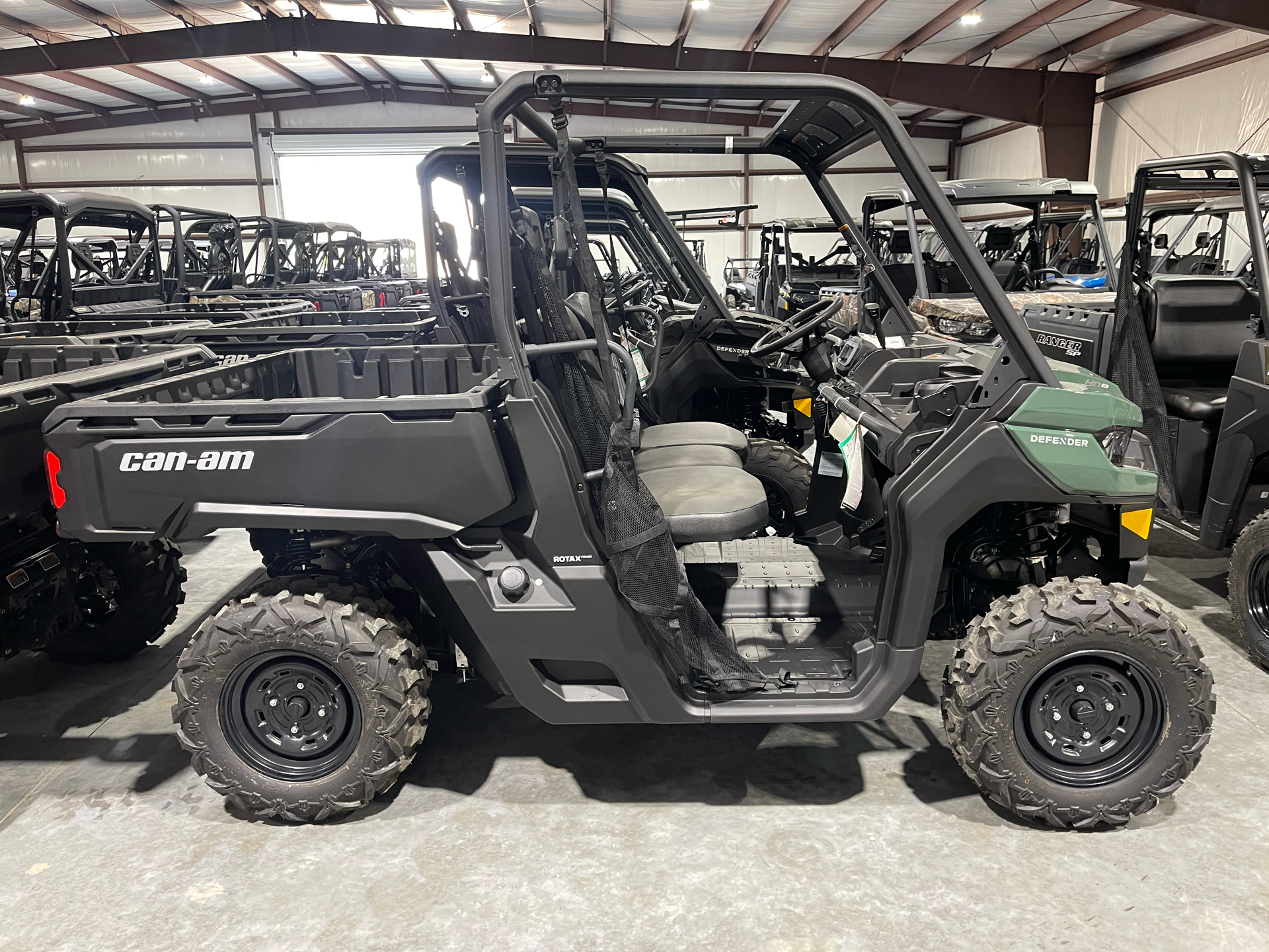 2023 Can-Am Defender HD9 in Leland, Mississippi - Photo 2