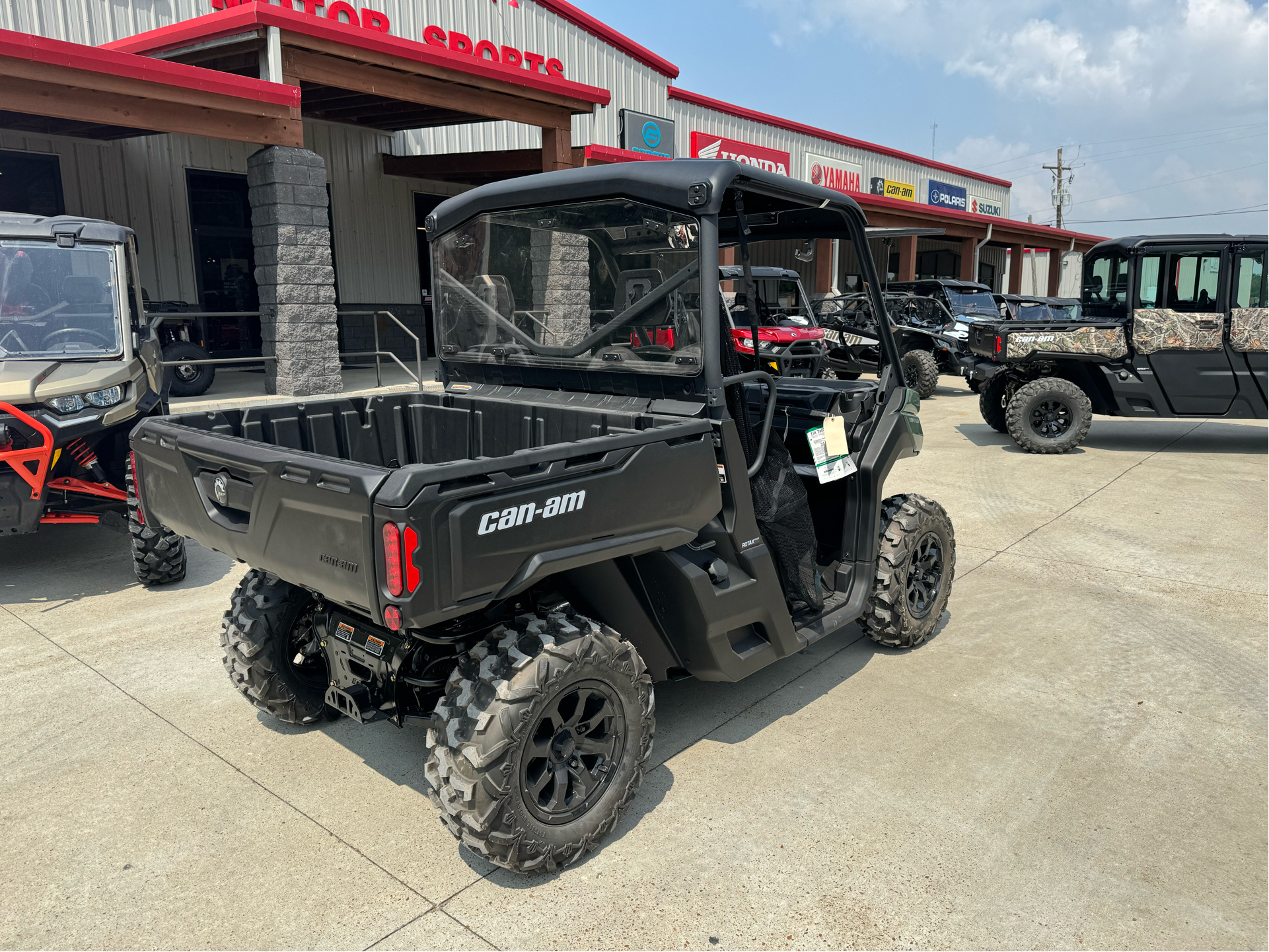 2024 Can-Am Defender DPS HD9 in Leland, Mississippi - Photo 2