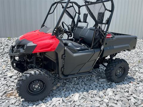 2025 Honda Pioneer 700 in Leland, Mississippi - Photo 2