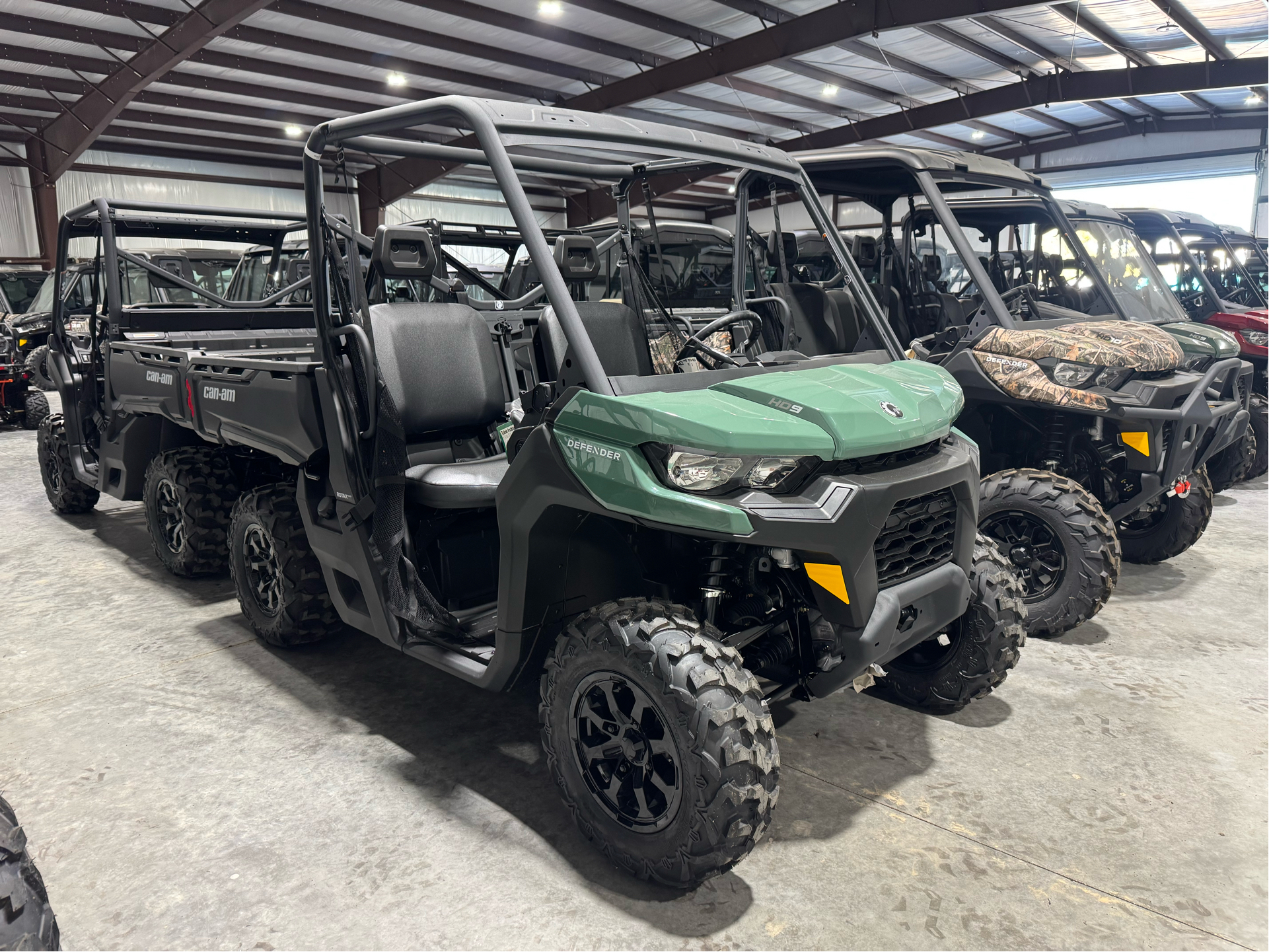 2025 Can-Am Defender DPS HD9 in Leland, Mississippi - Photo 1