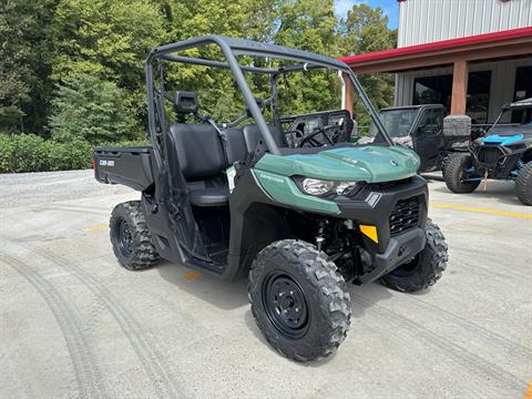 2025 Can-Am Defender HD9 in Leland, Mississippi