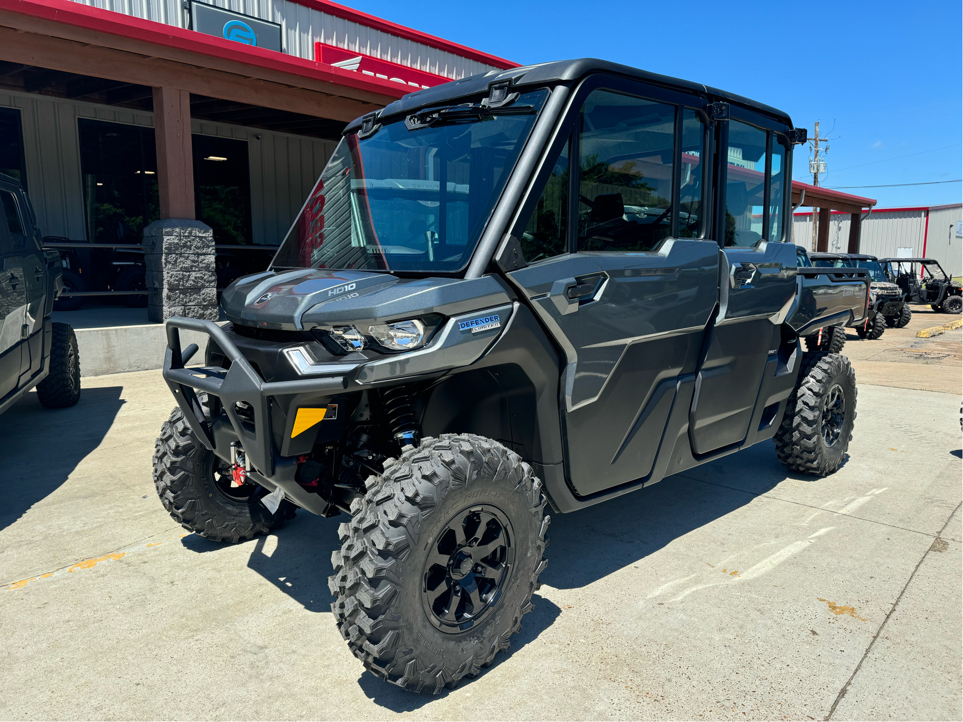 2024 Can-Am Defender MAX Limited in Leland, Mississippi - Photo 1