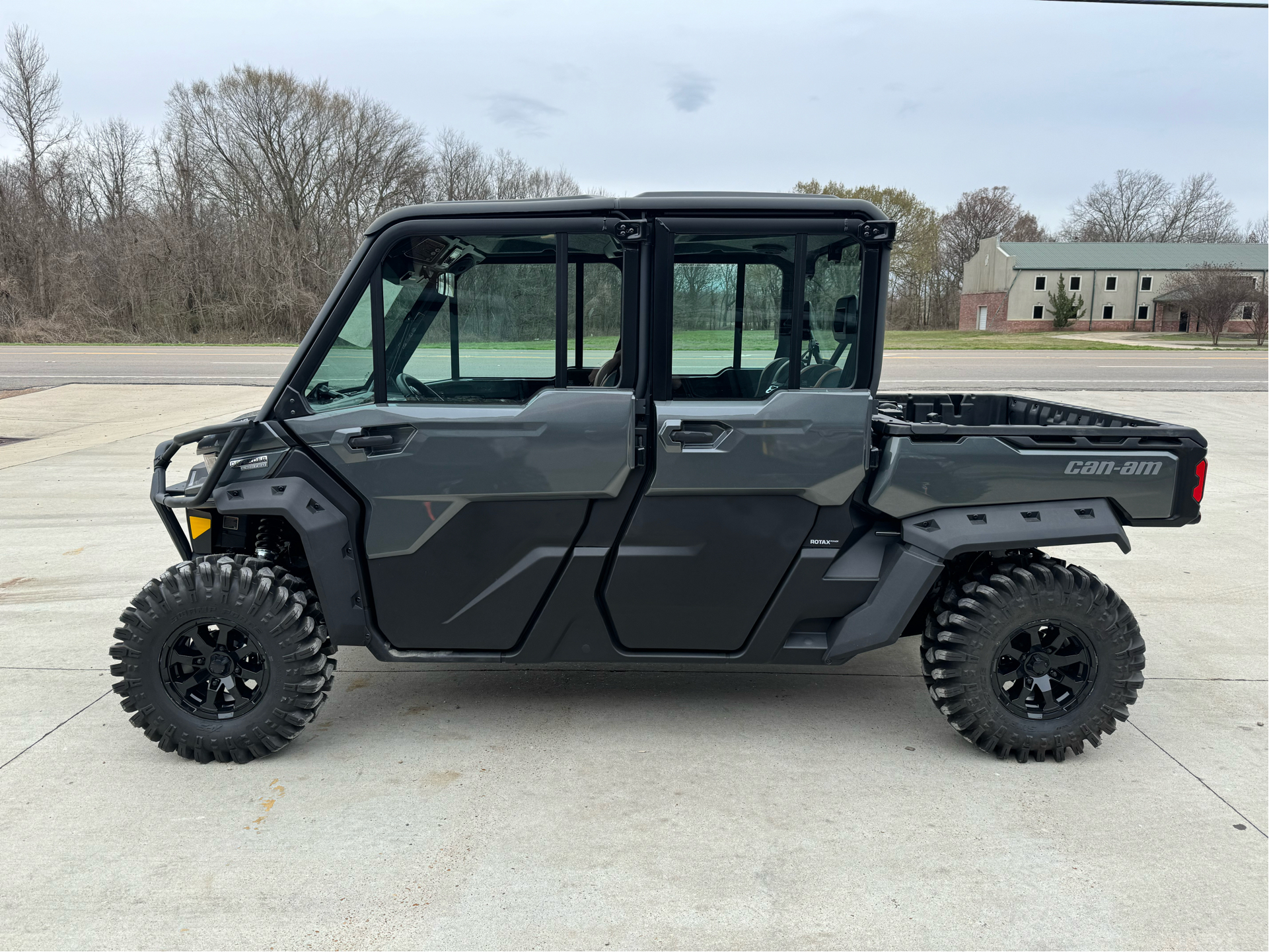 2024 Can-Am Defender MAX Limited HD10 in Leland, Mississippi - Photo 3