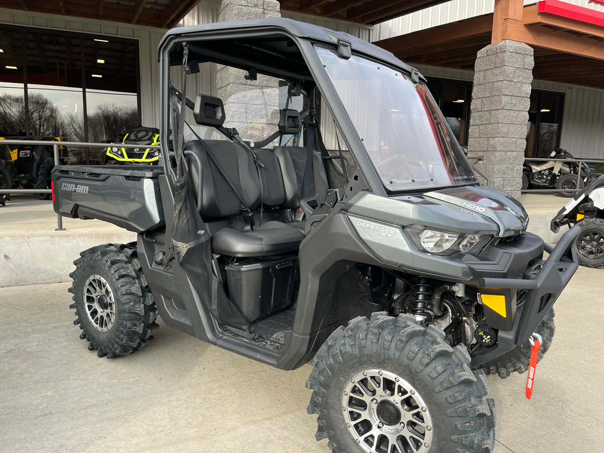 2023 Can-Am Defender XT HD10 in Leland, Mississippi - Photo 2