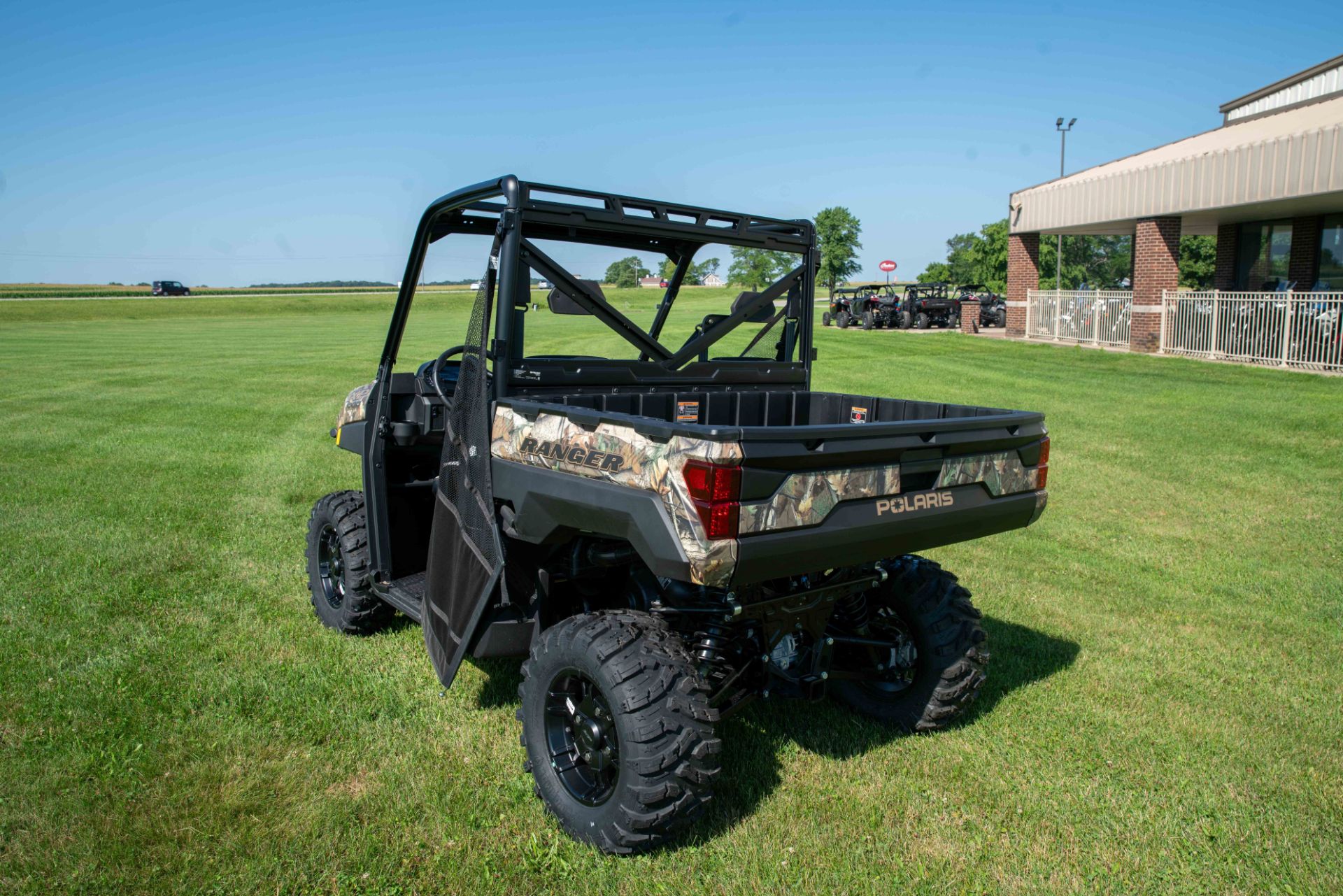 2024 Polaris Ranger XP 1000 Premium in Charleston, Illinois - Photo 6