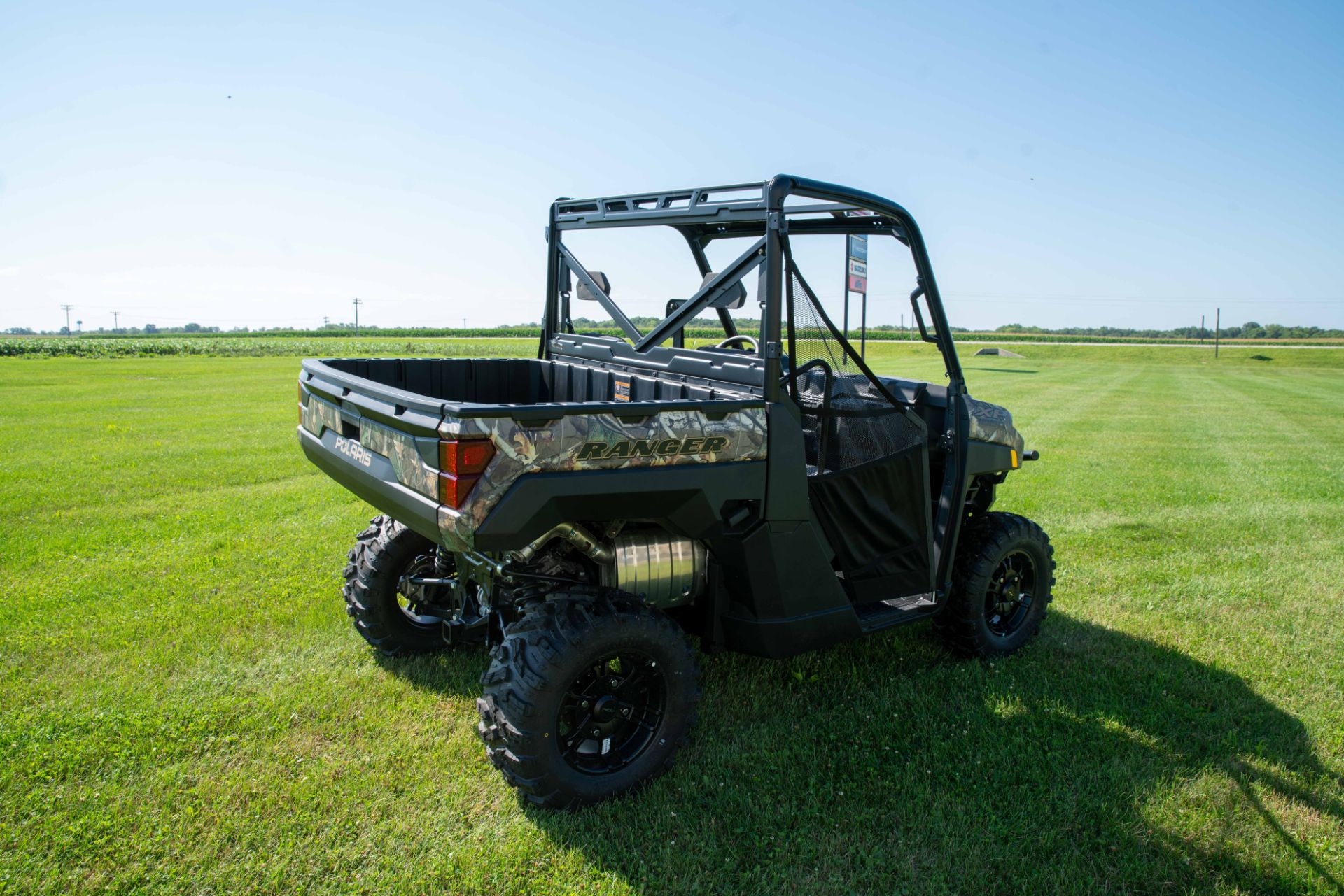 2024 Polaris Ranger XP 1000 Premium in Charleston, Illinois - Photo 8