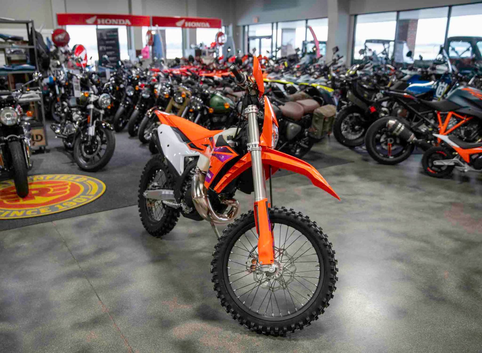 2024 KTM 150 XC-W in Charleston, Illinois - Photo 2