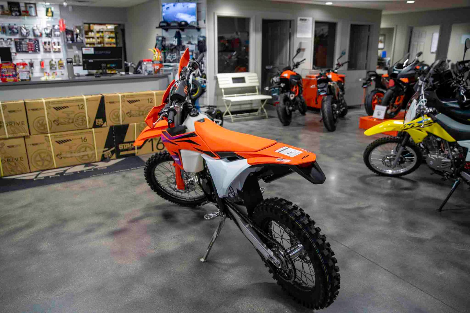 2024 KTM 150 XC-W in Charleston, Illinois - Photo 6