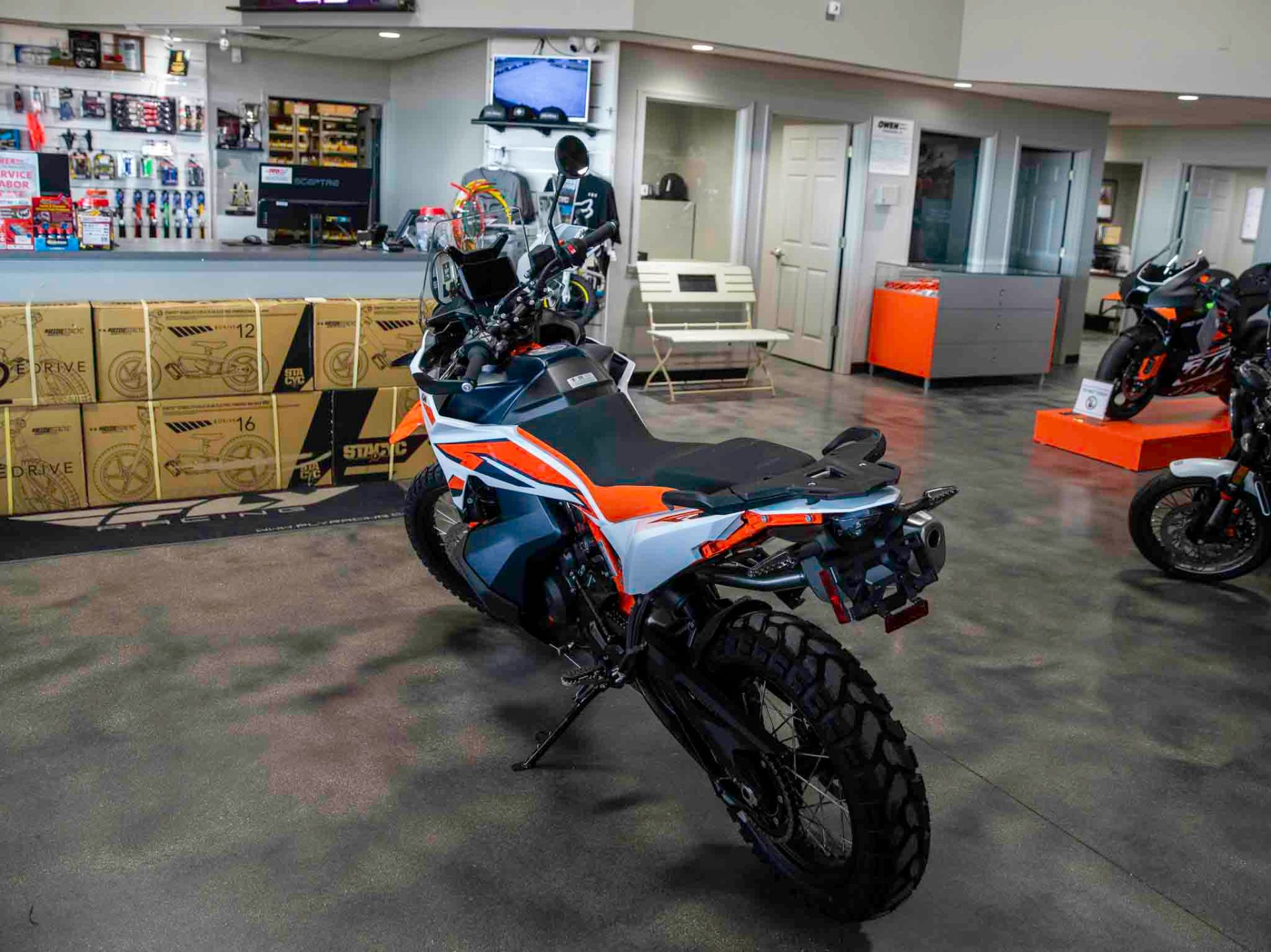 2024 KTM 890 Adventure R in Charleston, Illinois - Photo 6