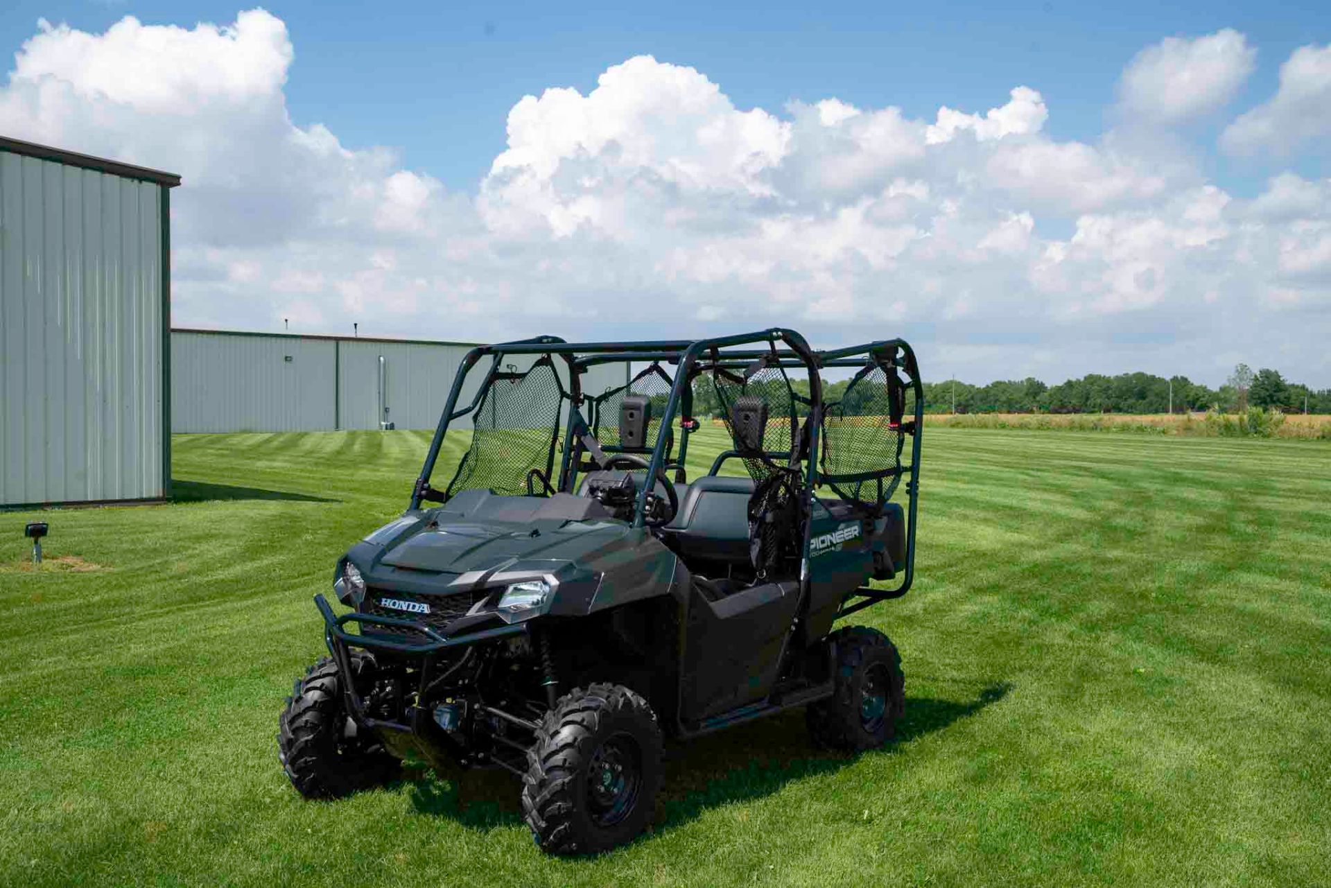 2025 Honda Pioneer 700-4 Deluxe in Charleston, Illinois - Photo 2