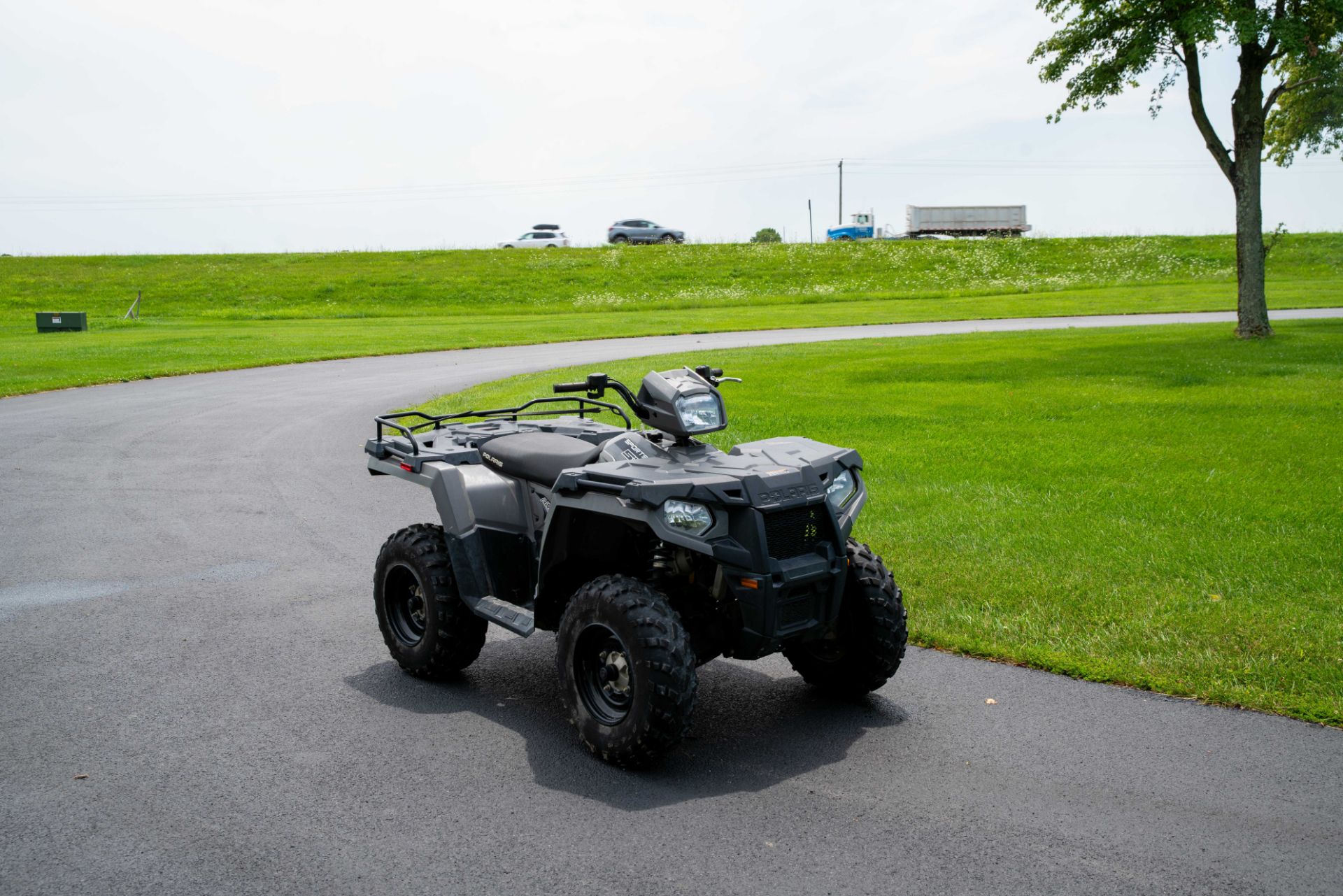 2020 Polaris Sportsman 570 EPS in Charleston, Illinois - Photo 2