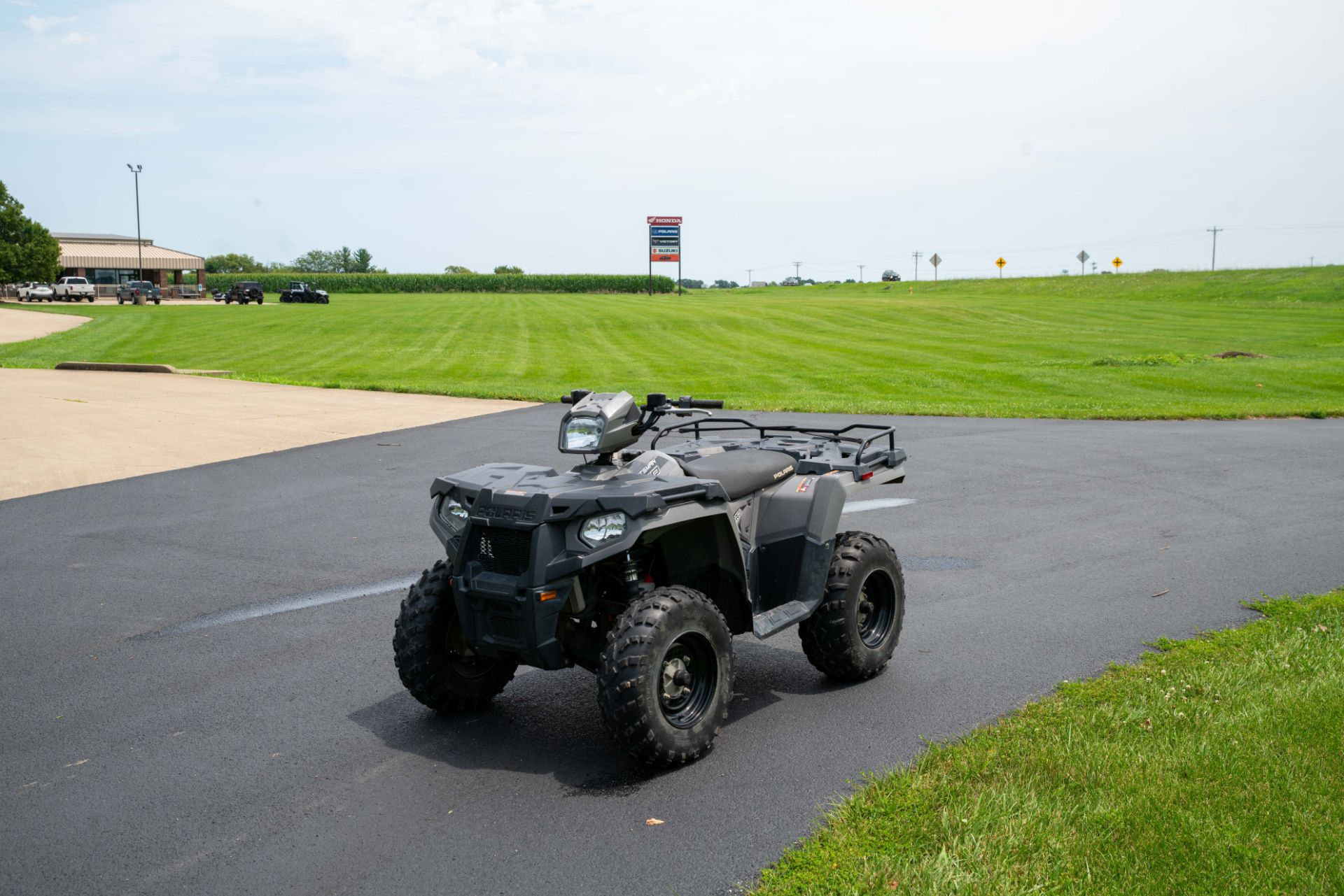 2020 Polaris Sportsman 570 EPS in Charleston, Illinois - Photo 4