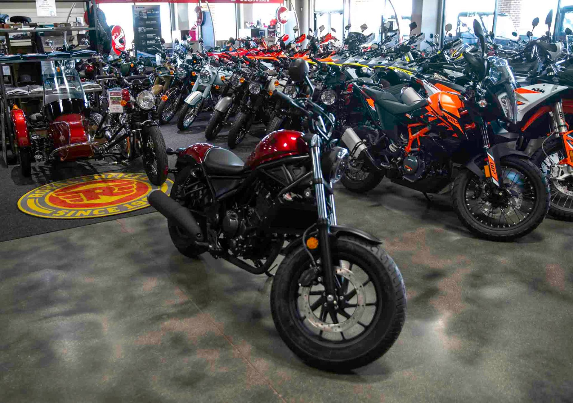 2023 Honda Rebel 300 in Charleston, Illinois - Photo 2