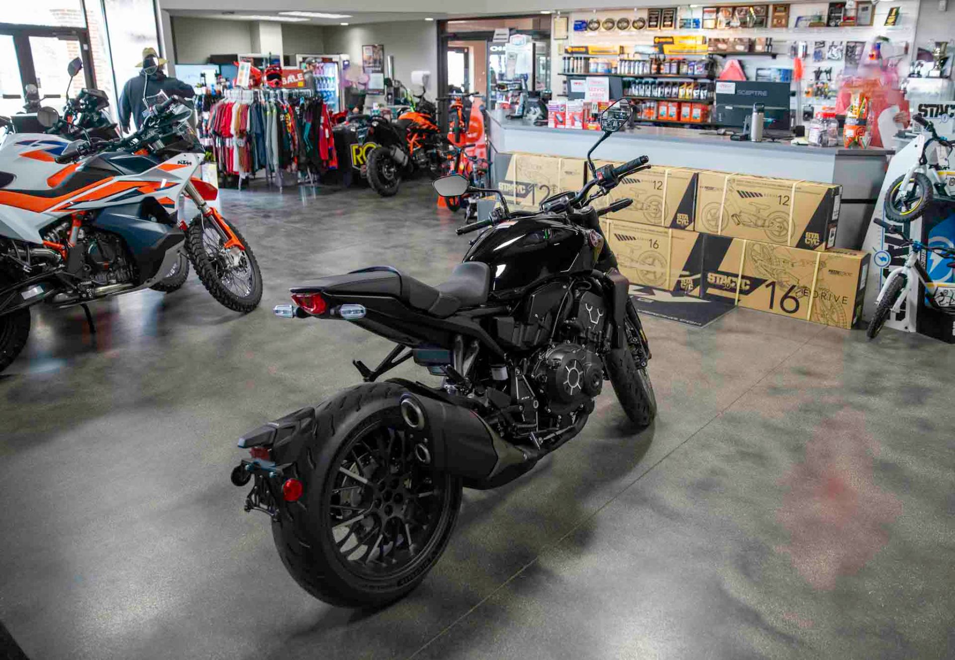 2023 Honda CB1000R Black Edition in Charleston, Illinois - Photo 8
