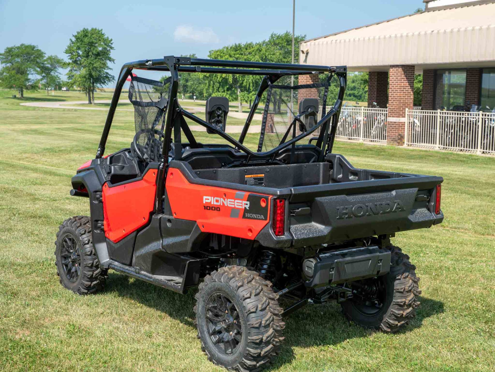 2024 Honda Pioneer 1000 Deluxe in Charleston, Illinois - Photo 6