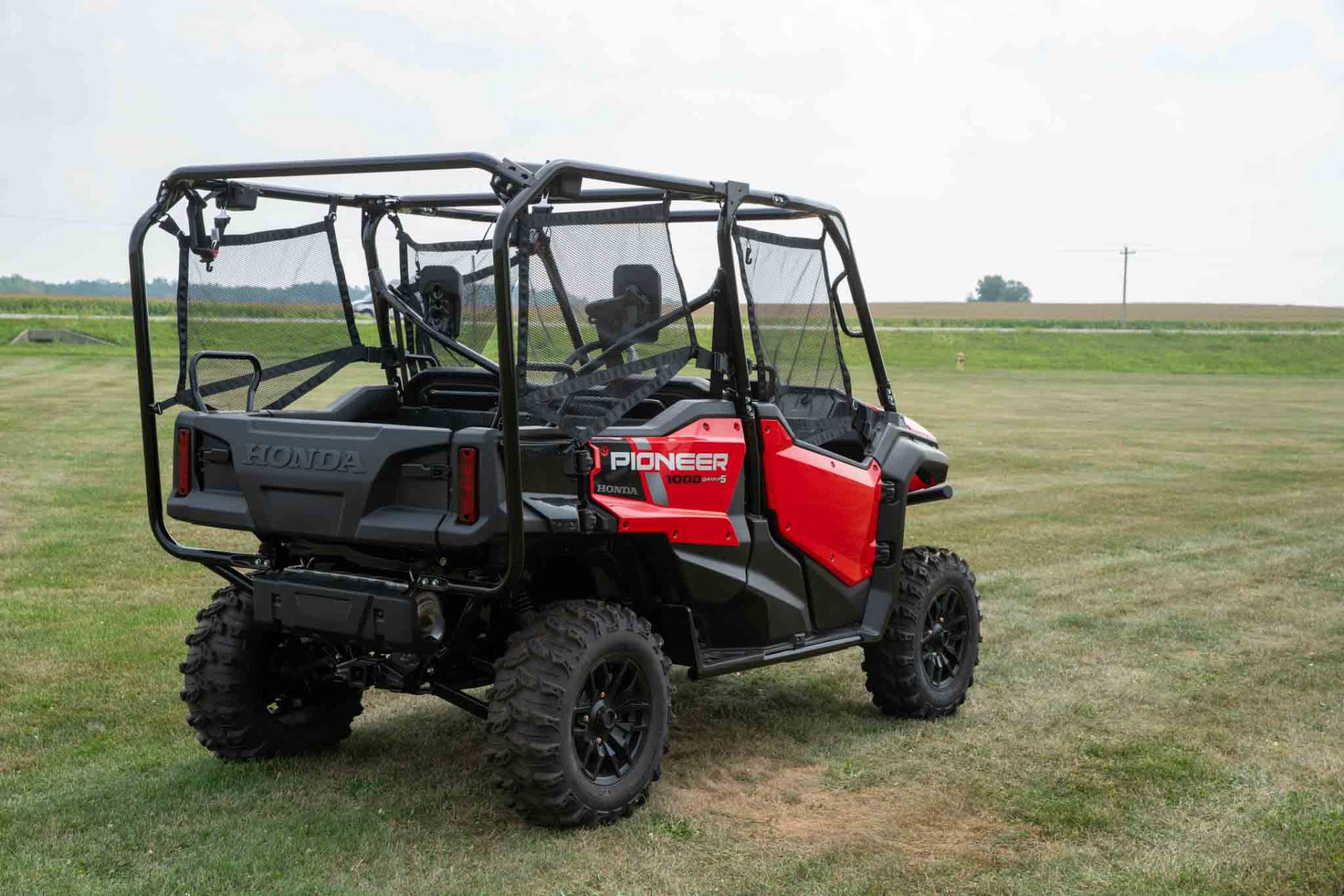 2023 Honda Pioneer 1000-5 Deluxe in Charleston, Illinois - Photo 8