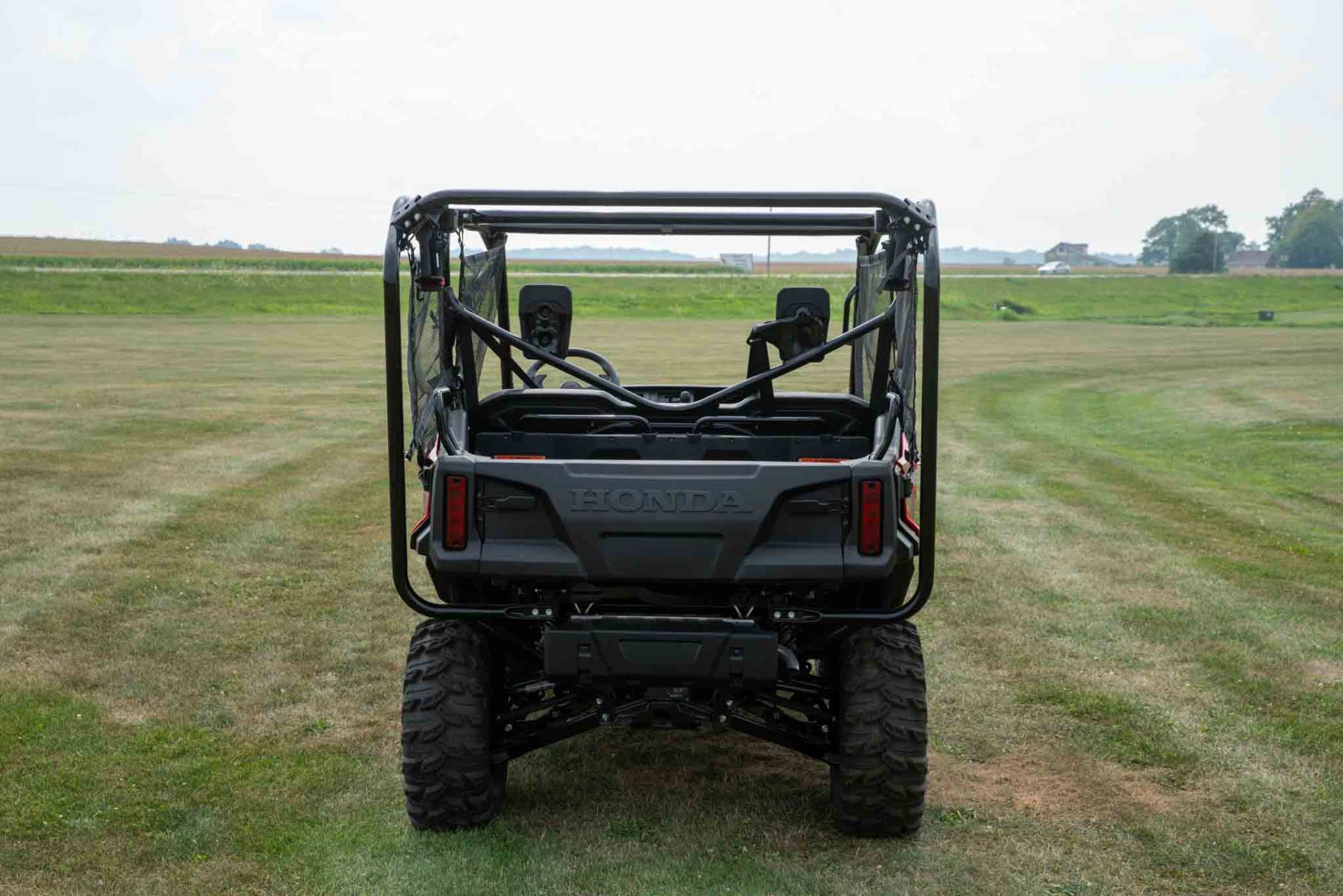 2023 Honda Pioneer 1000-5 Deluxe in Charleston, Illinois - Photo 7