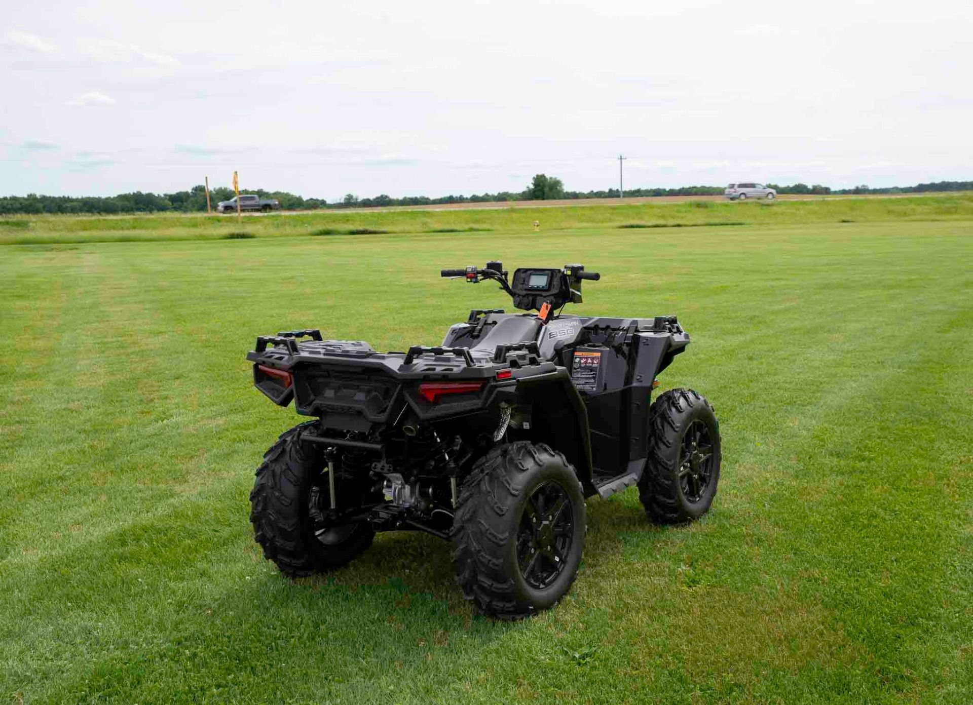 2024 Polaris Sportsman 850 Premium in Charleston, Illinois - Photo 8