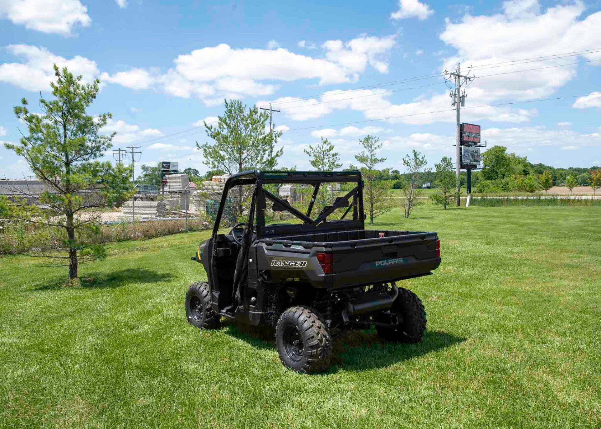 2025 Polaris Ranger 1000 EPS in Charleston, Illinois - Photo 6