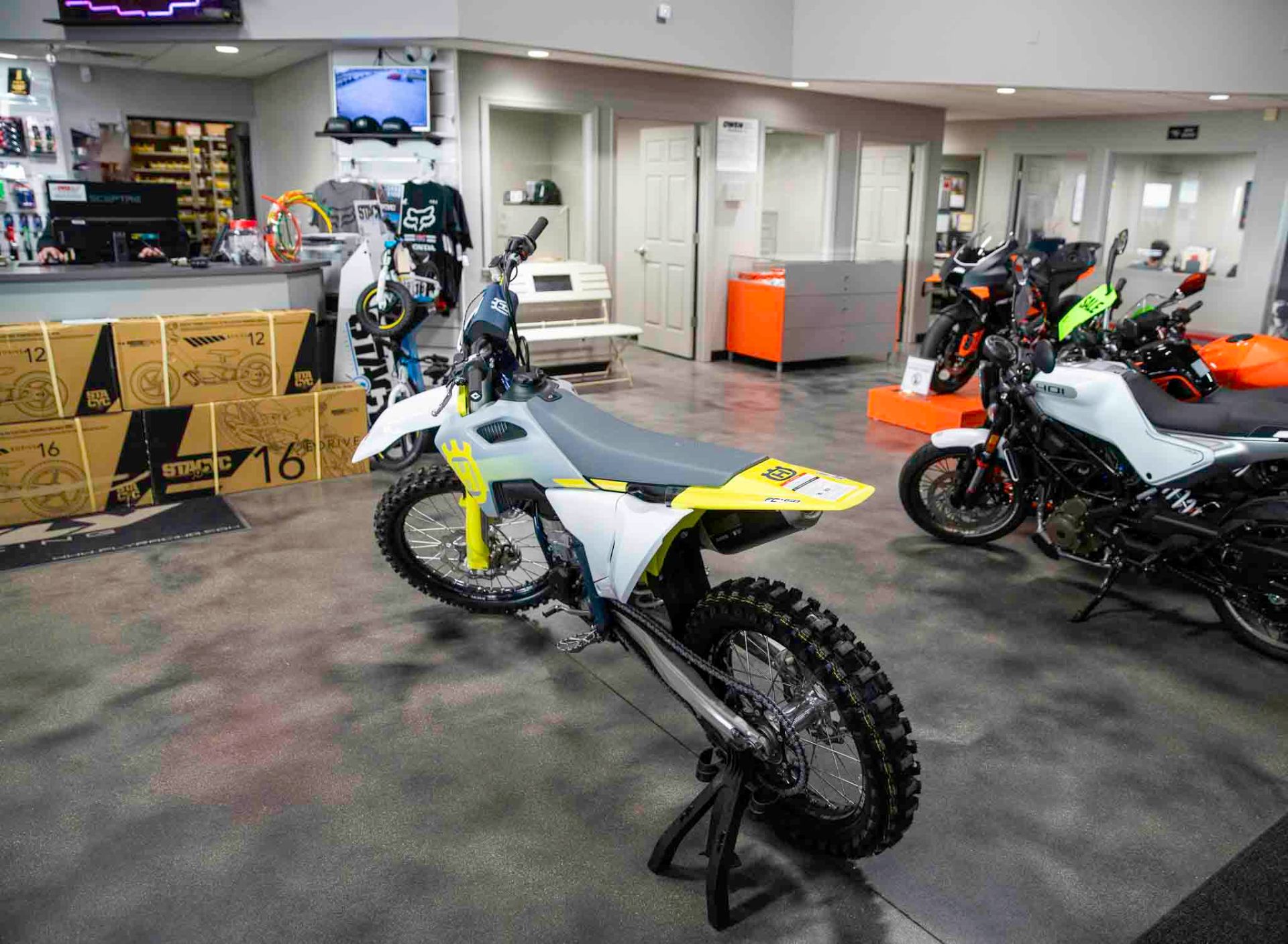 2024 Husqvarna FC 450 in Charleston, Illinois - Photo 6