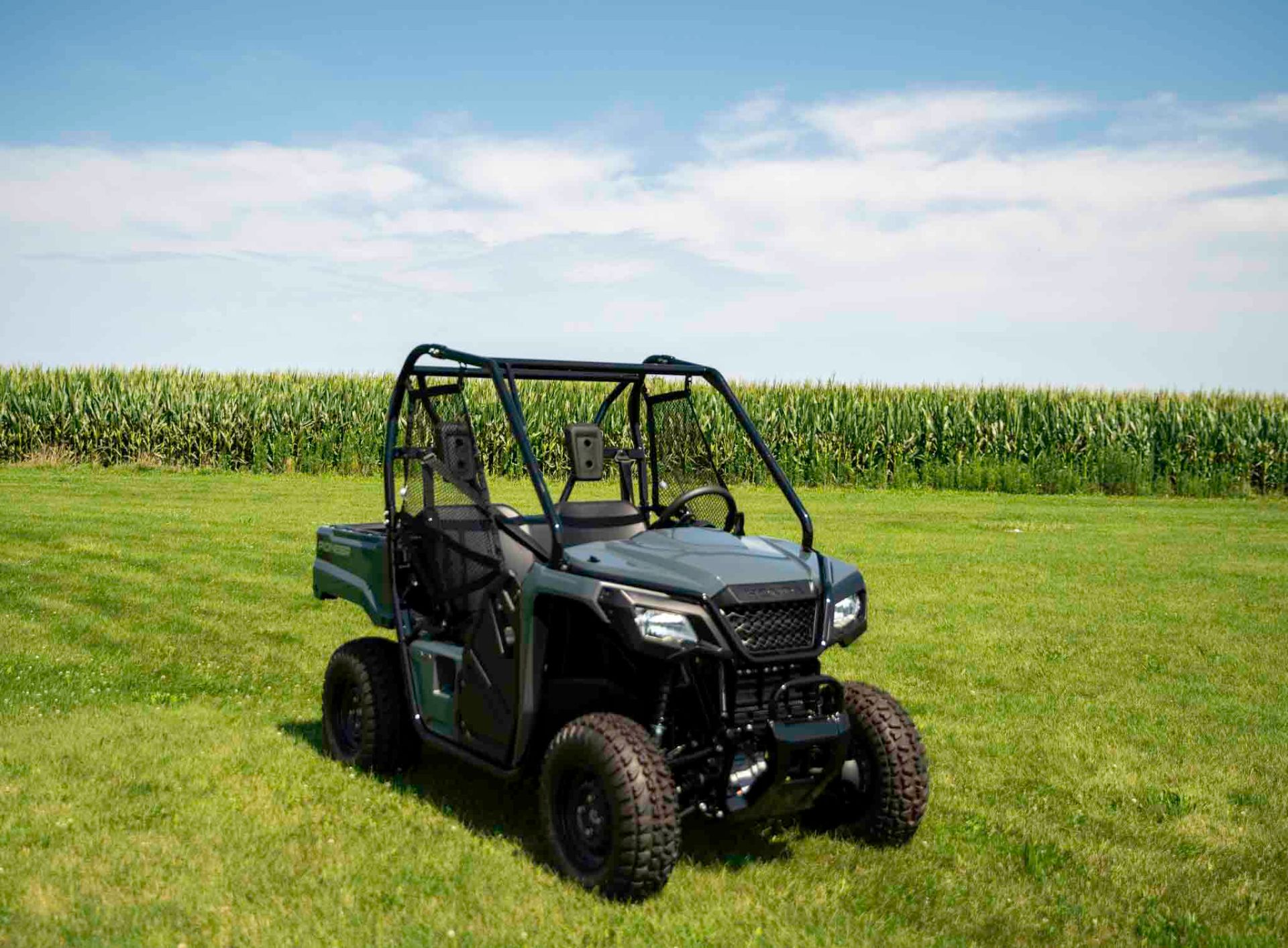 2025 Honda Pioneer 520 in Charleston, Illinois - Photo 2