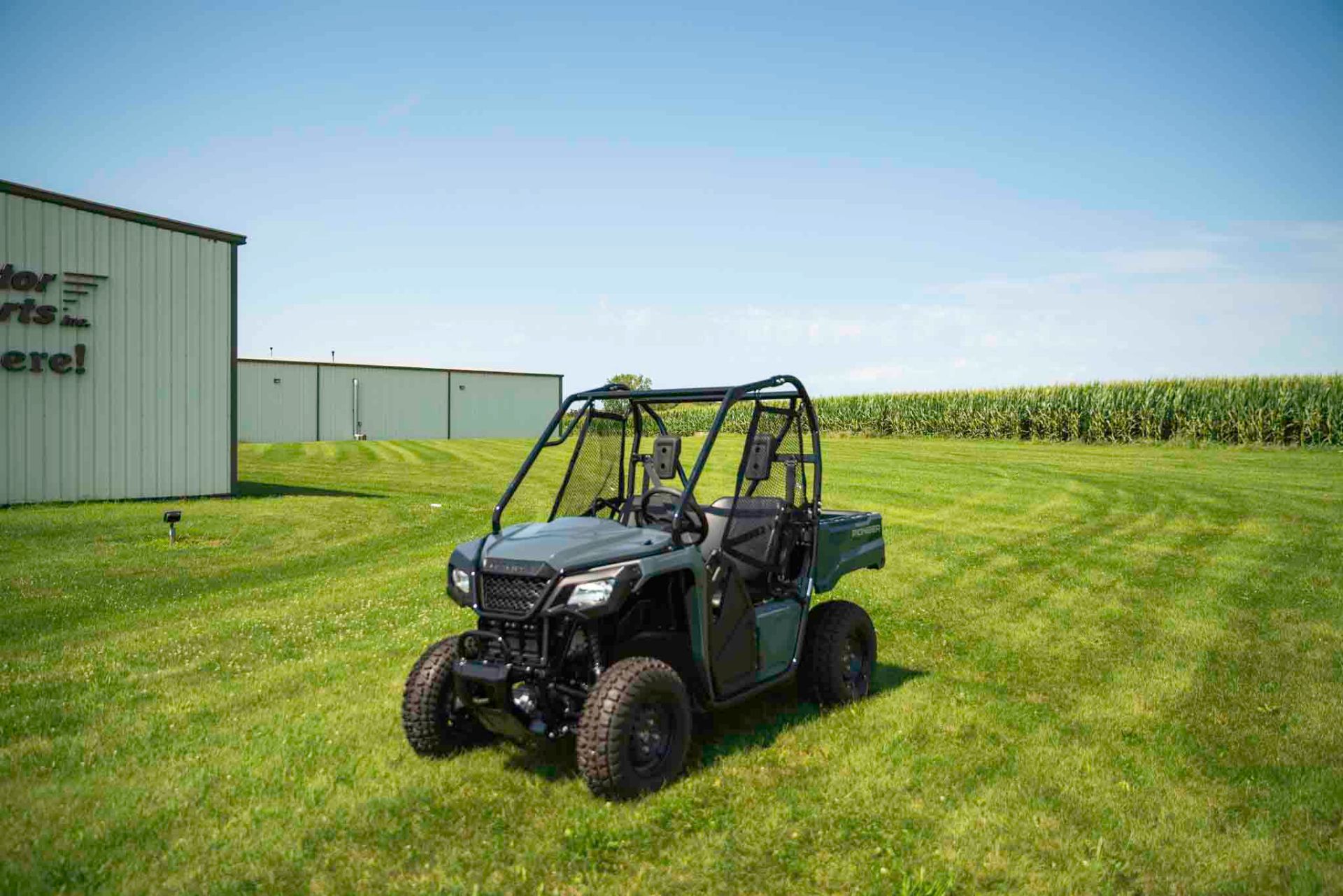 2025 Honda Pioneer 520 in Charleston, Illinois - Photo 4