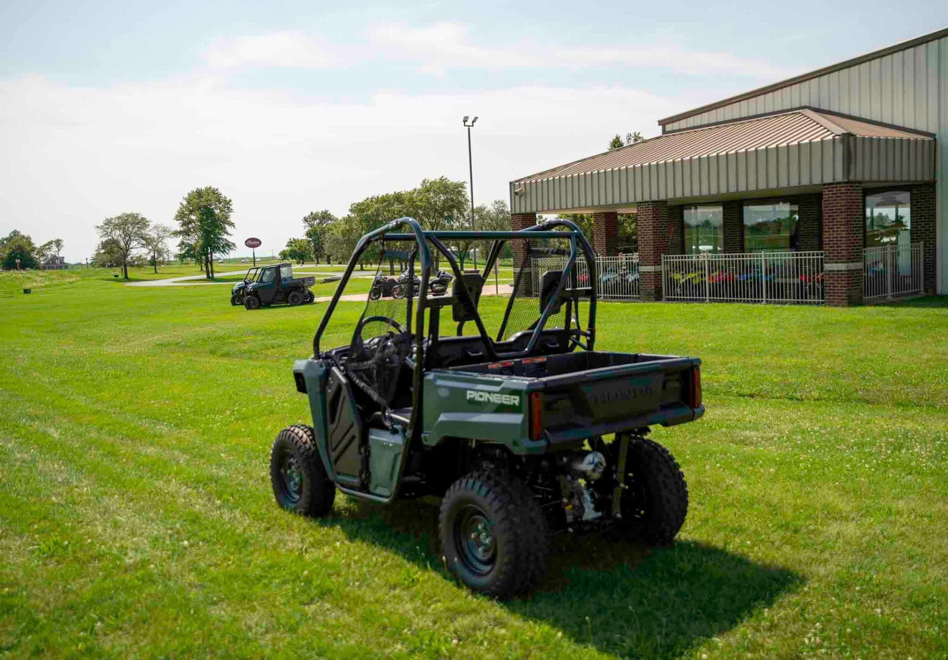 2025 Honda Pioneer 520 in Charleston, Illinois - Photo 6