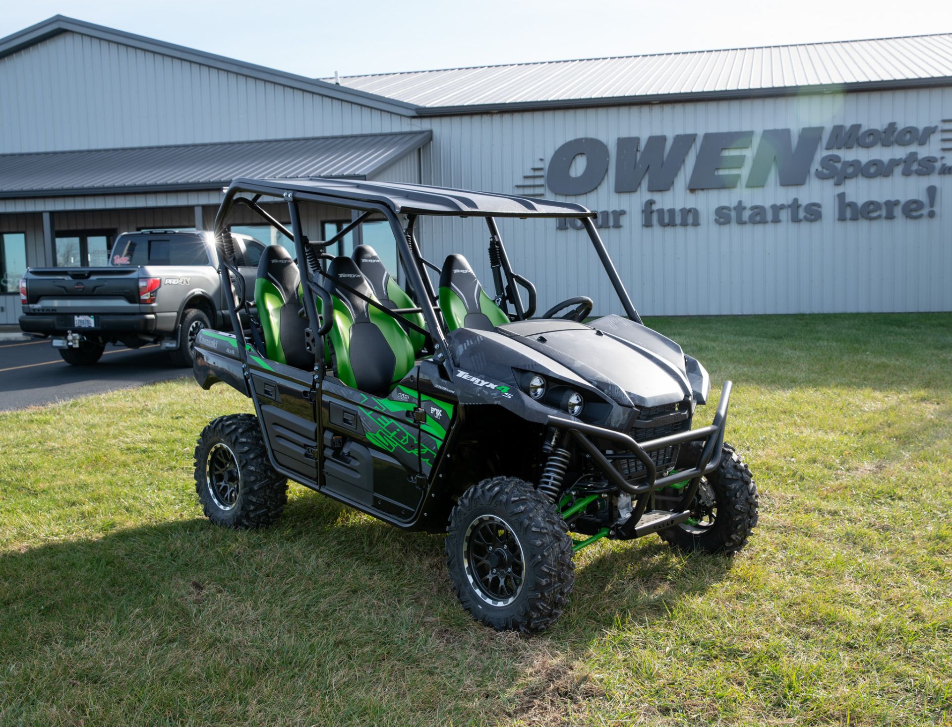 2024 Kawasaki Teryx4 S LE in Effingham, Illinois - Photo 2