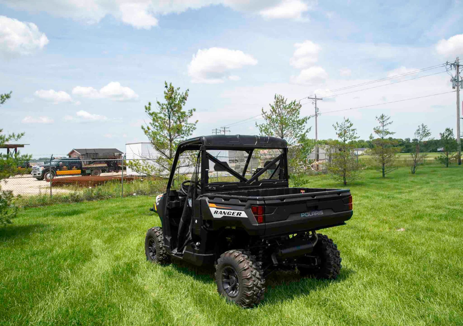 2025 Polaris Ranger 1000 Premium in Effingham, Illinois - Photo 6