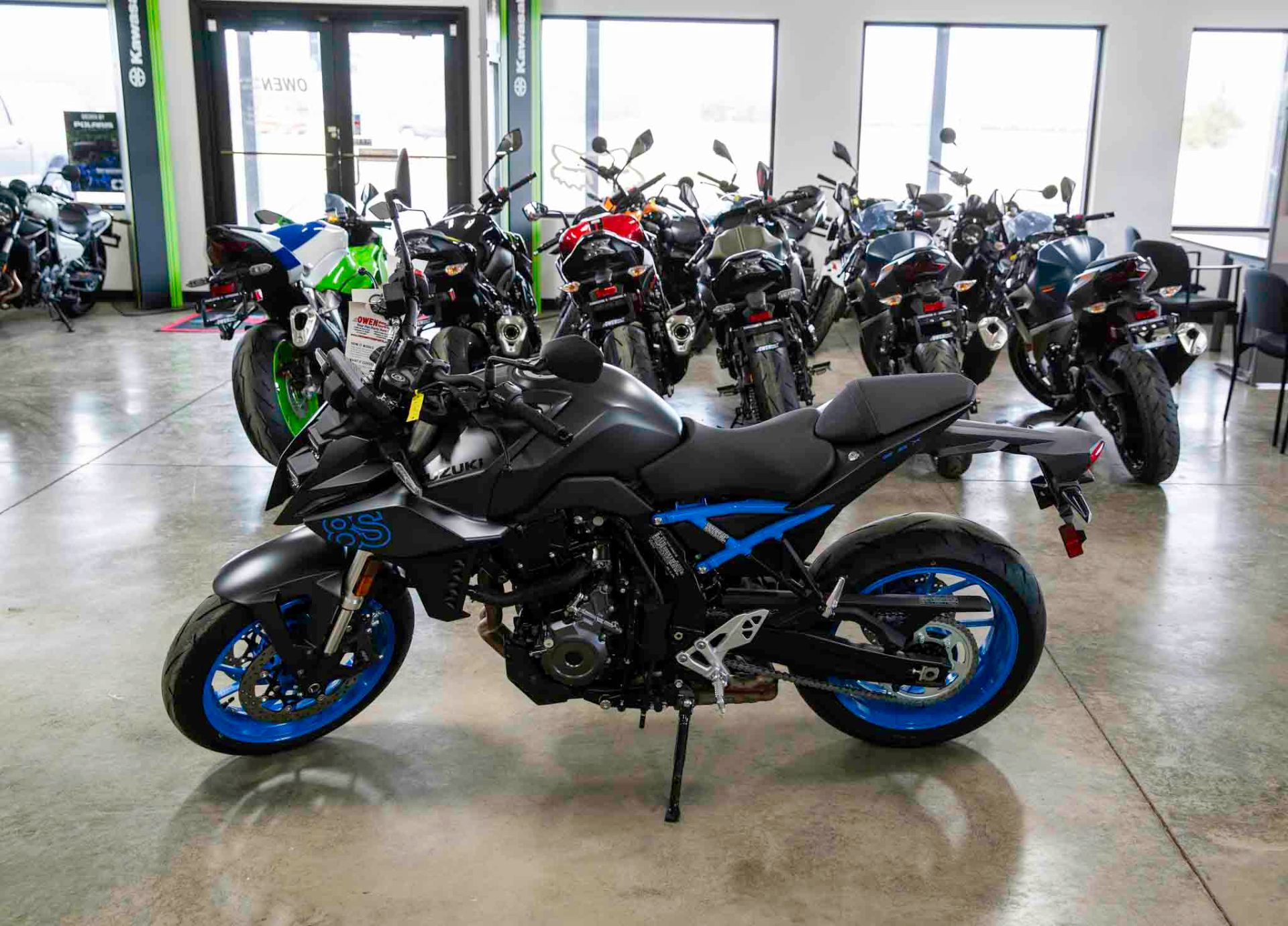 2024 Suzuki GSX-8S in Effingham, Illinois - Photo 5