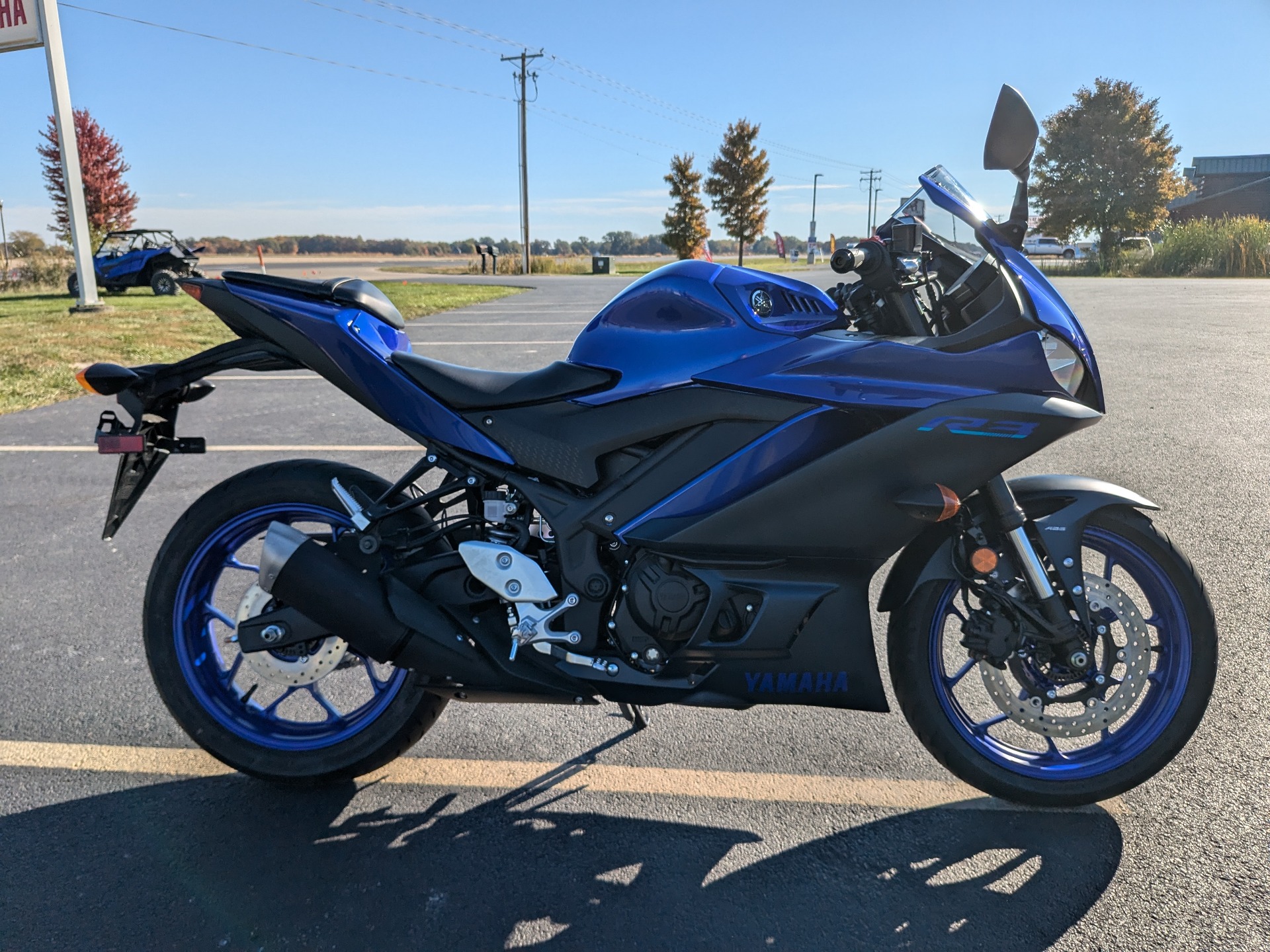 2023 Yamaha YZF-R3 ABS in Effingham, Illinois - Photo 8