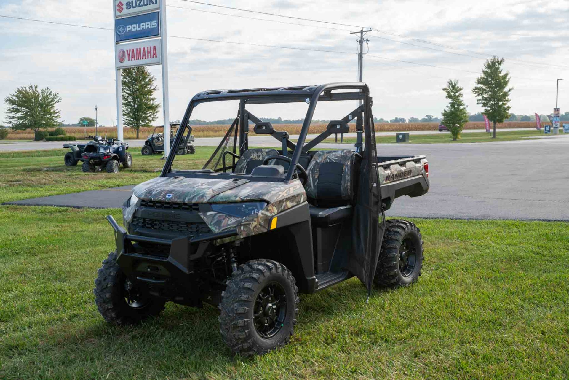 2025 Polaris Ranger XP 1000 Premium in Effingham, Illinois - Photo 4